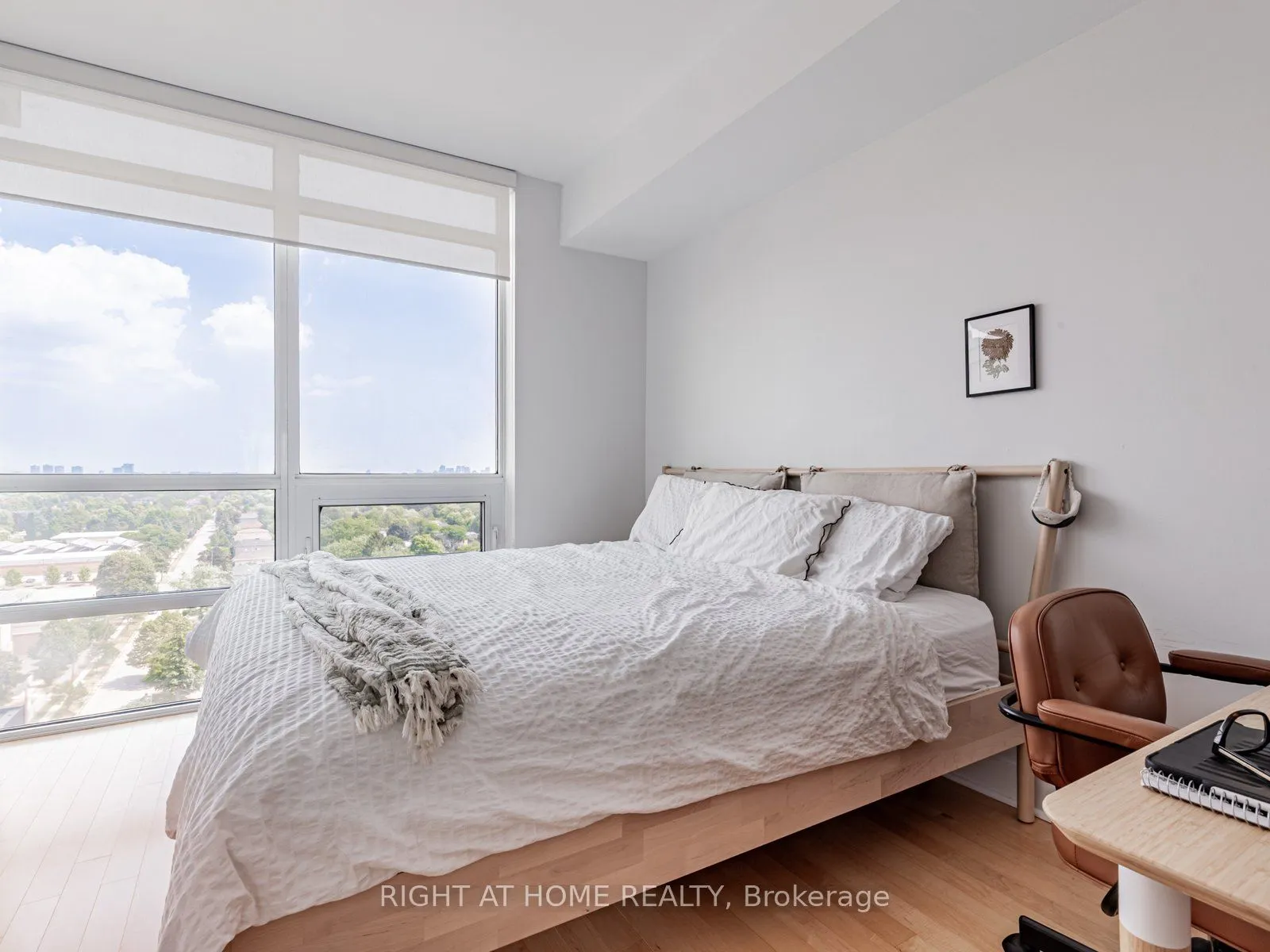 26 Norton Avenue, #1603