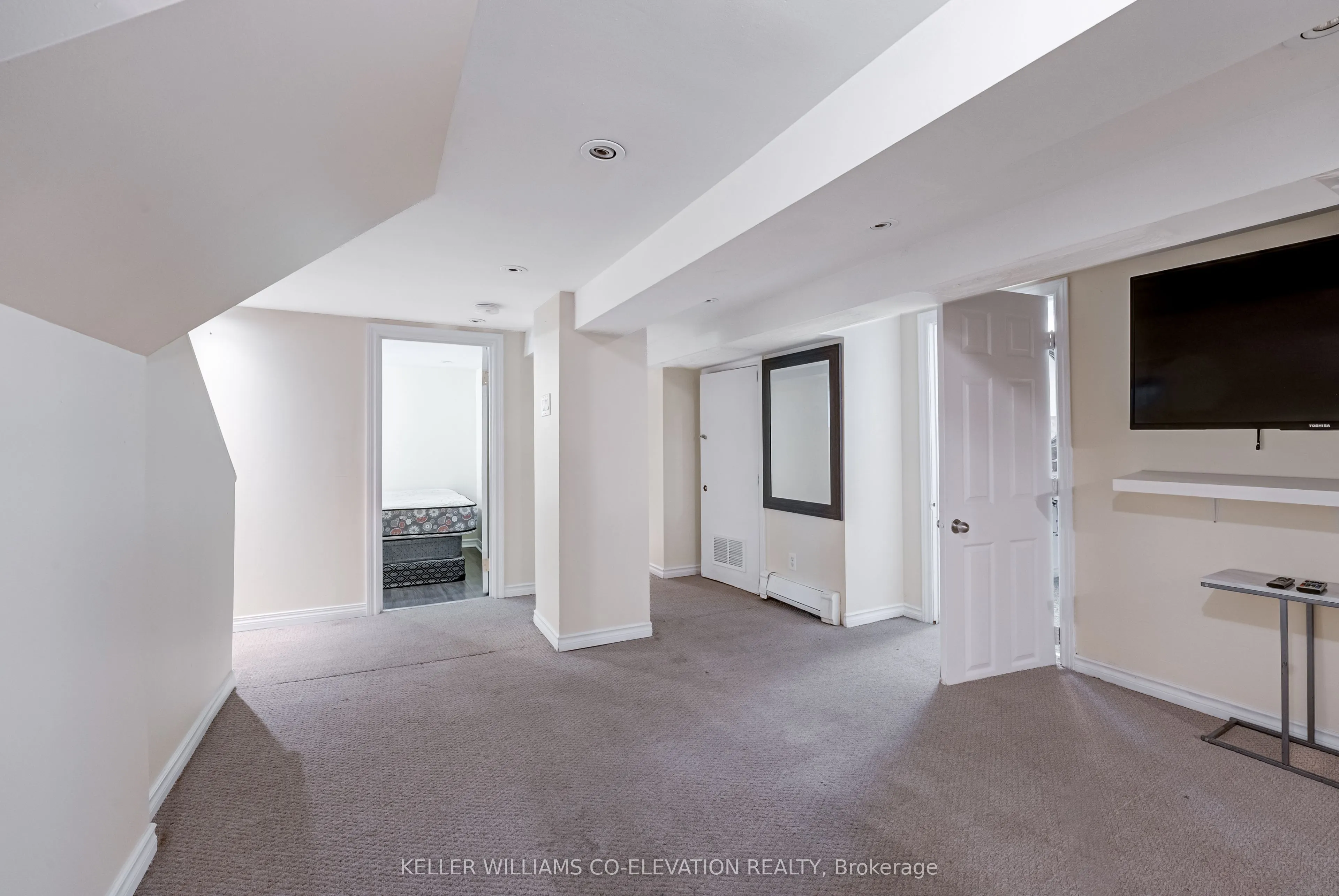 21 Robina Avenue