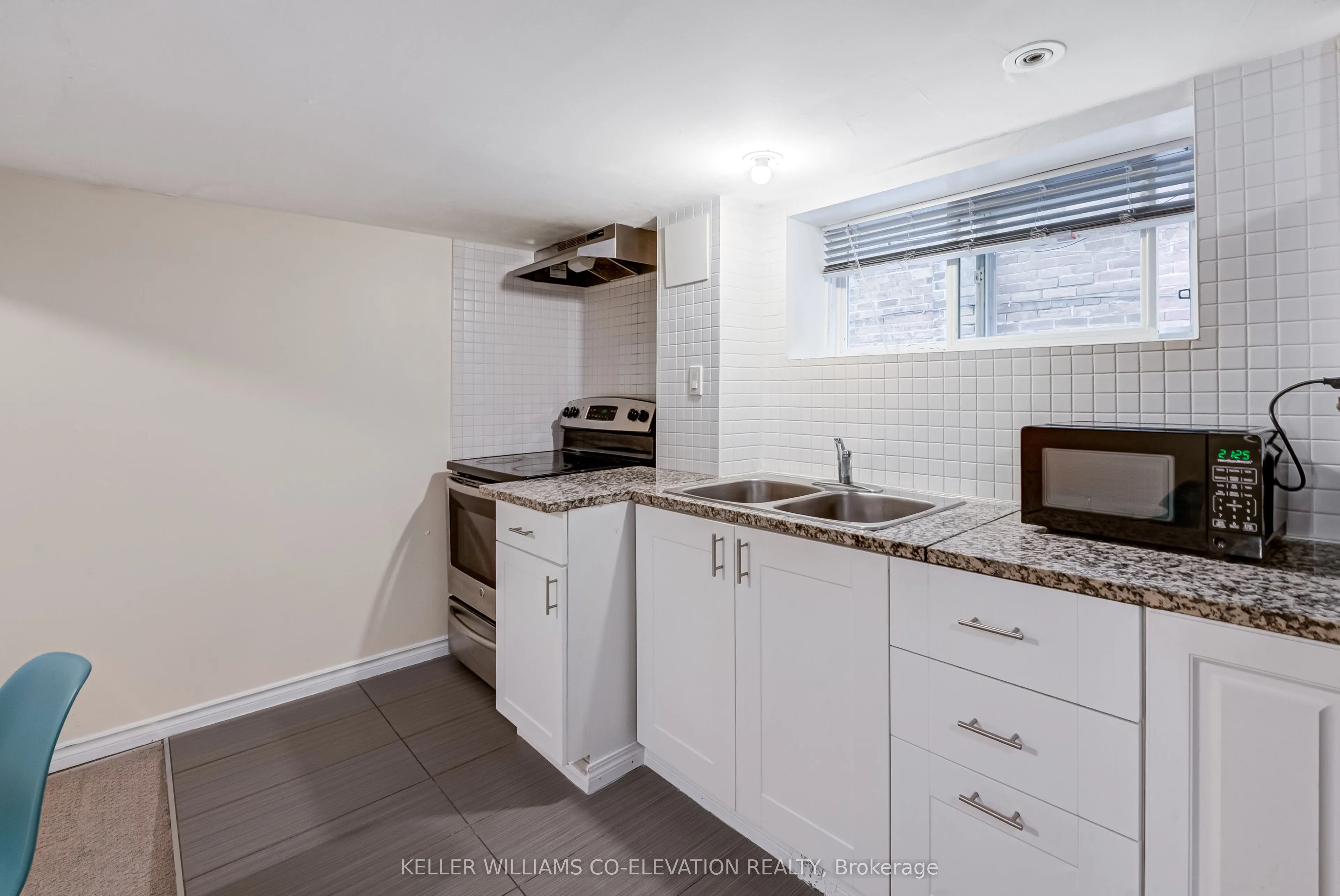 21 Robina Avenue