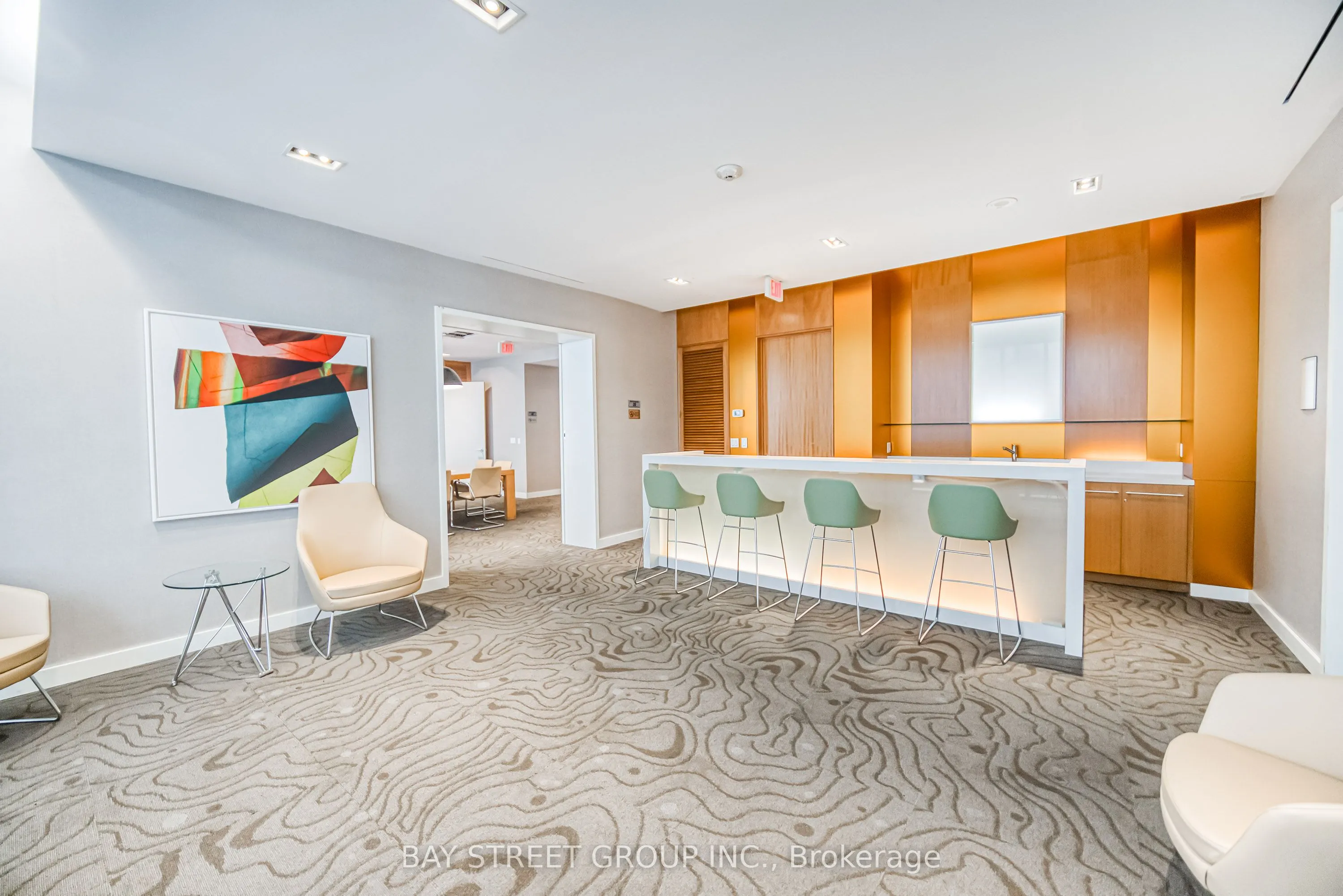 832 Bay Street, #4801