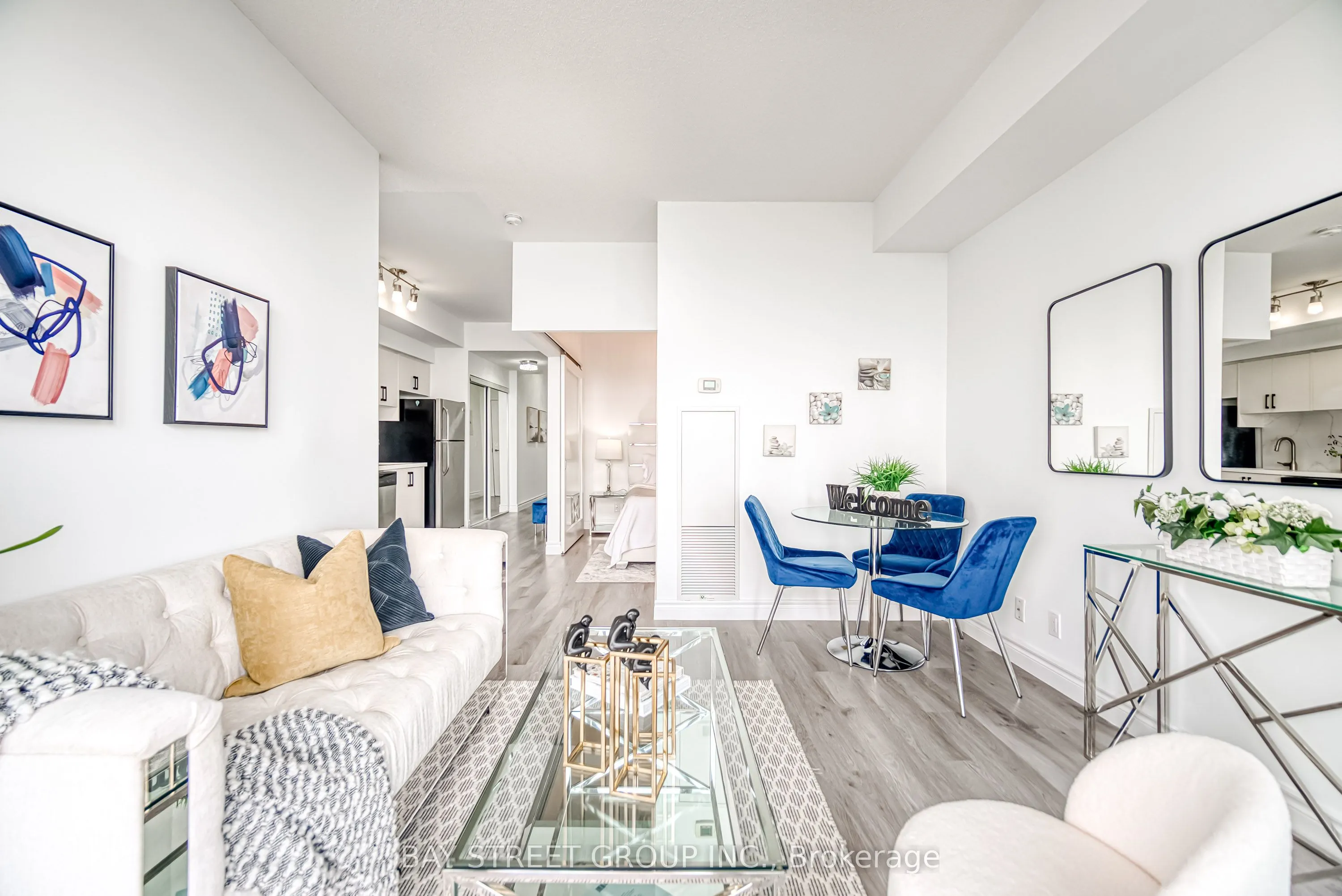 832 Bay Street, #4801