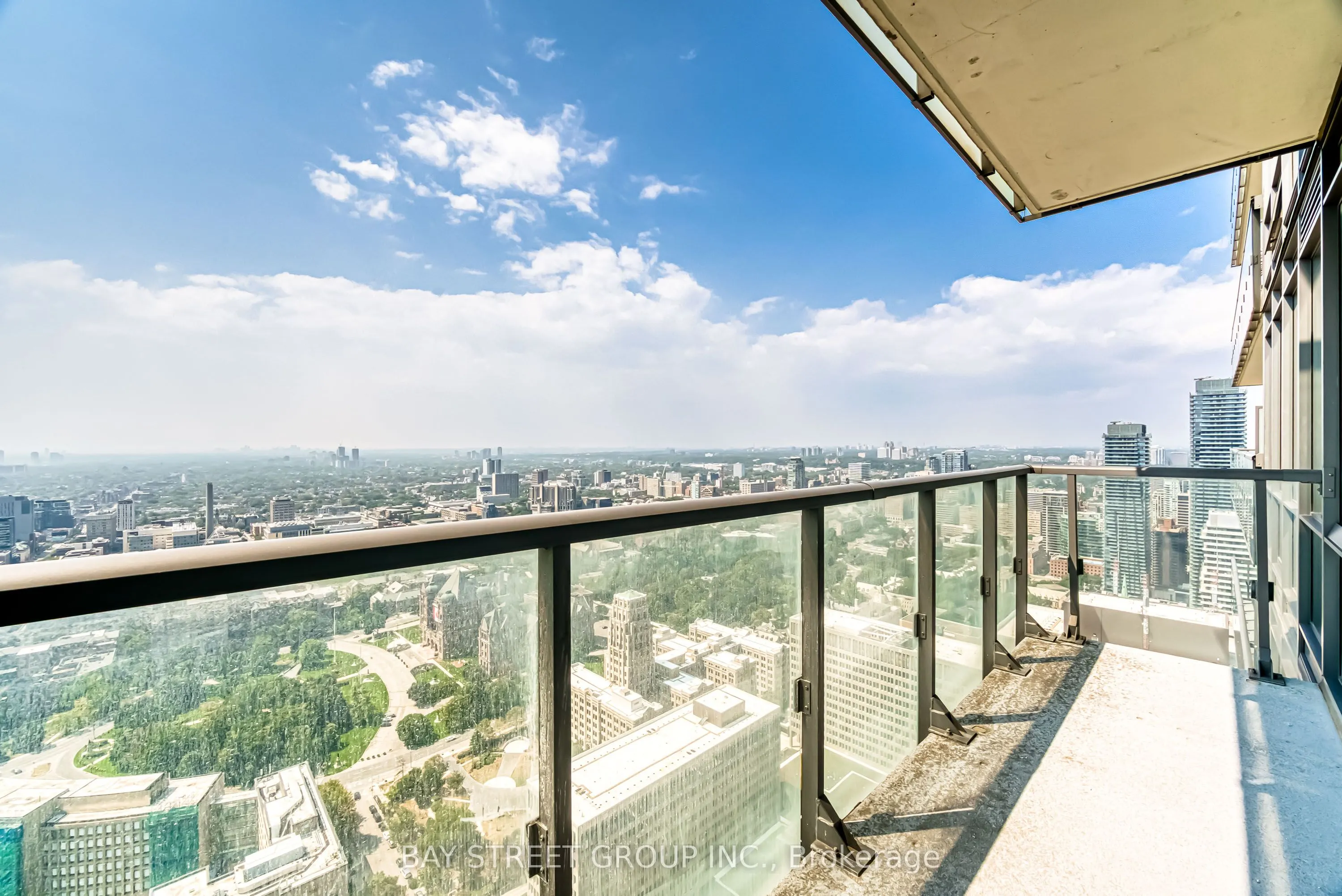 832 Bay Street, #4801
