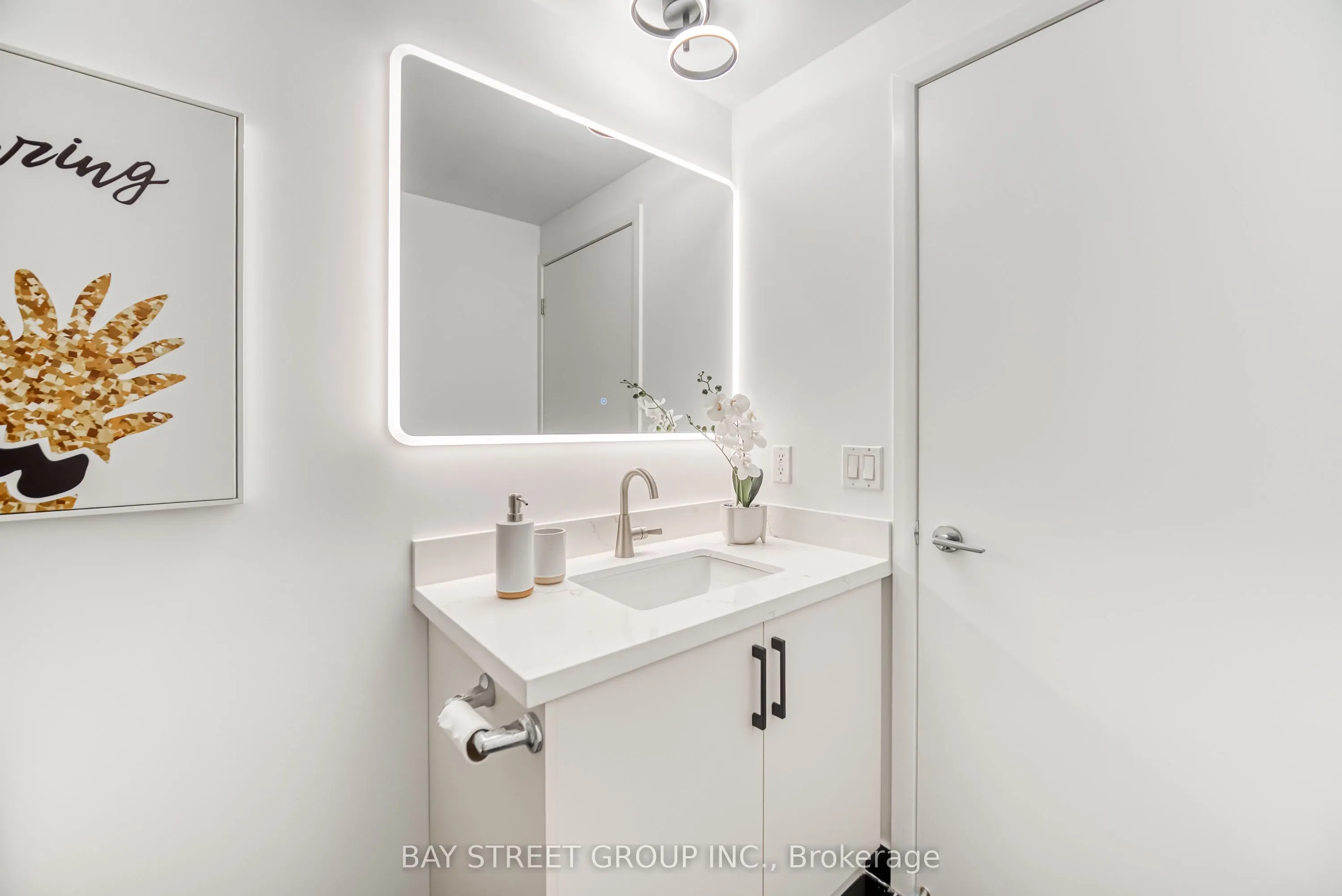832 Bay Street, #4801