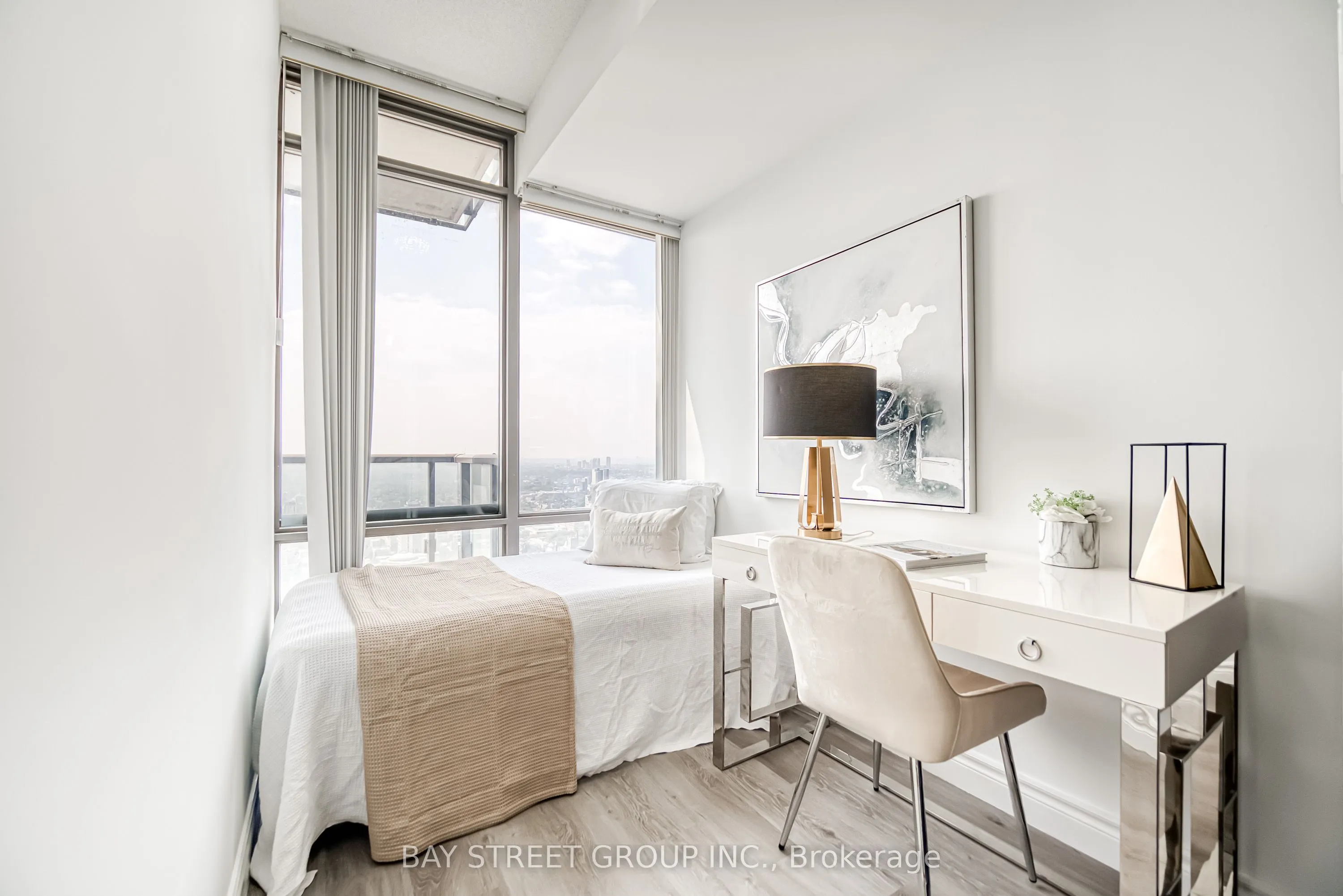 832 Bay Street, #4801