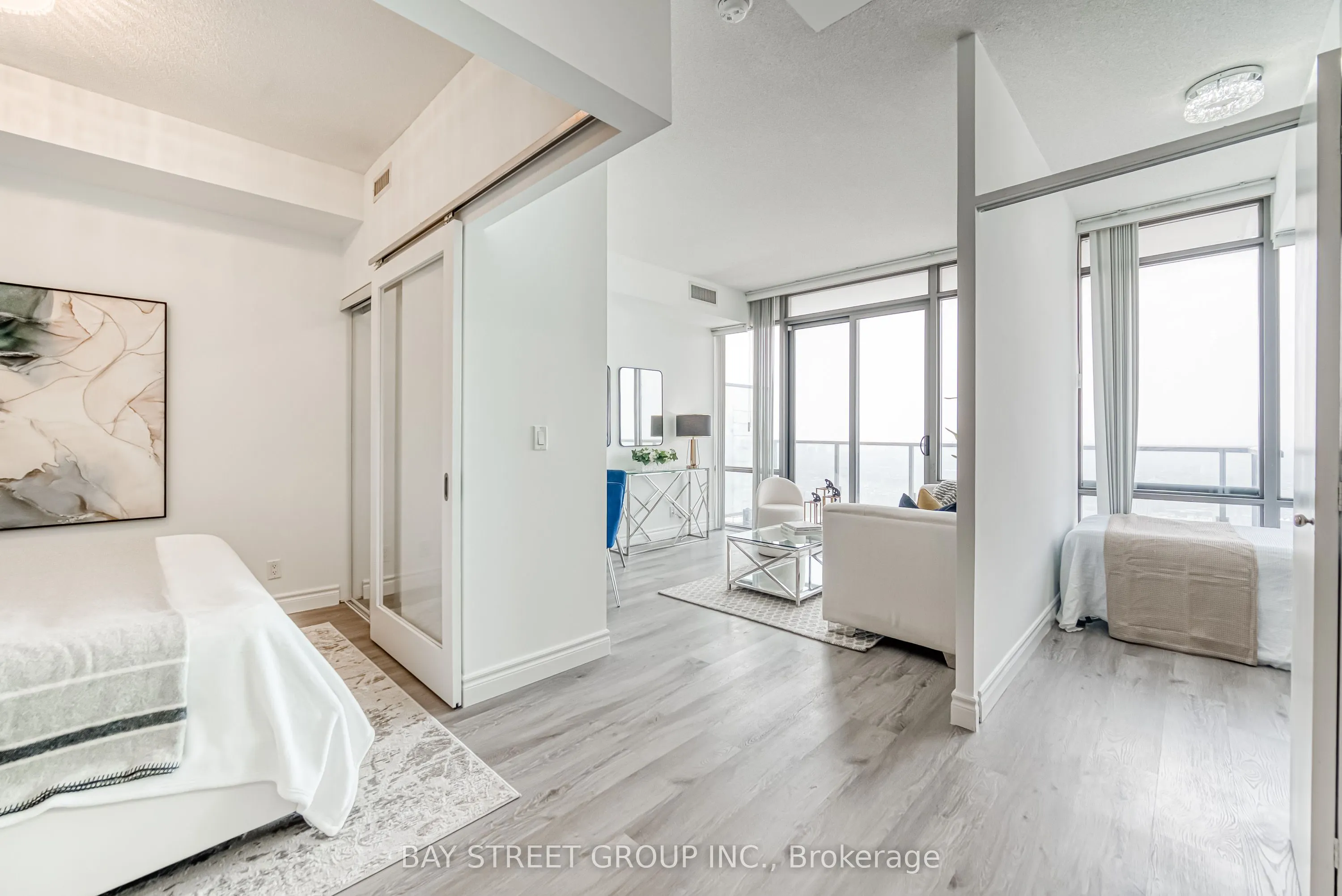 832 Bay Street, #4801