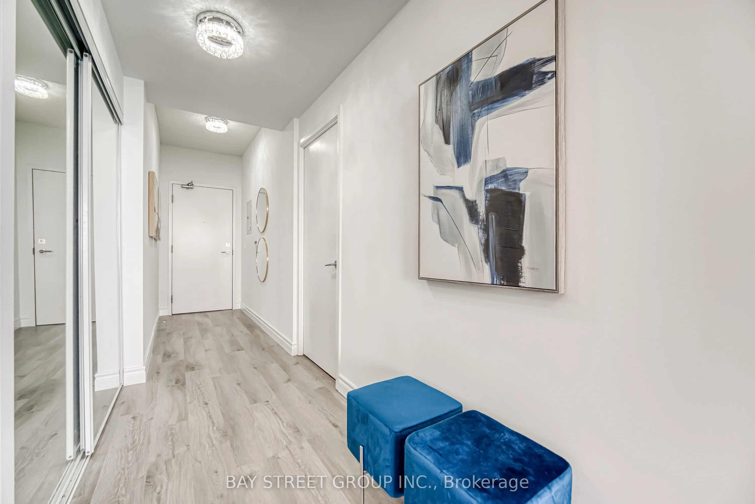 832 Bay Street, #4801