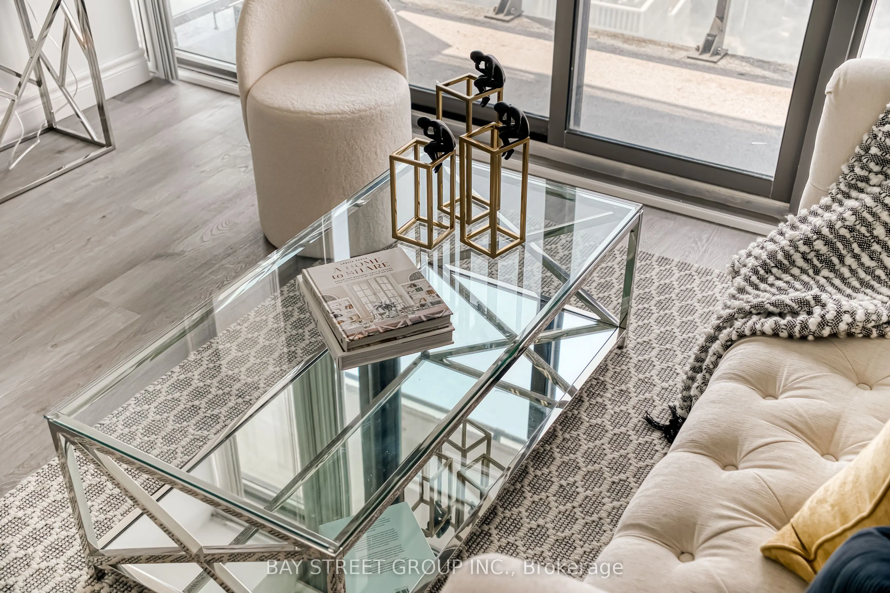 832 Bay Street, #4801