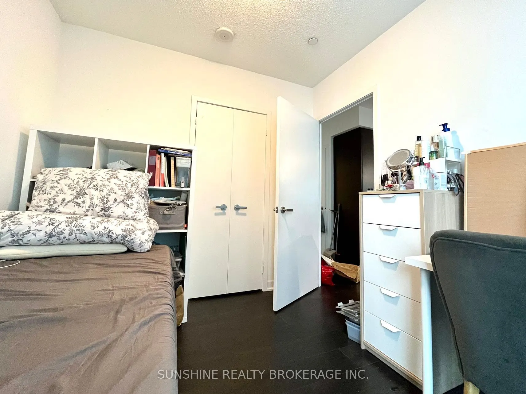 100 Harbour Street, #3810