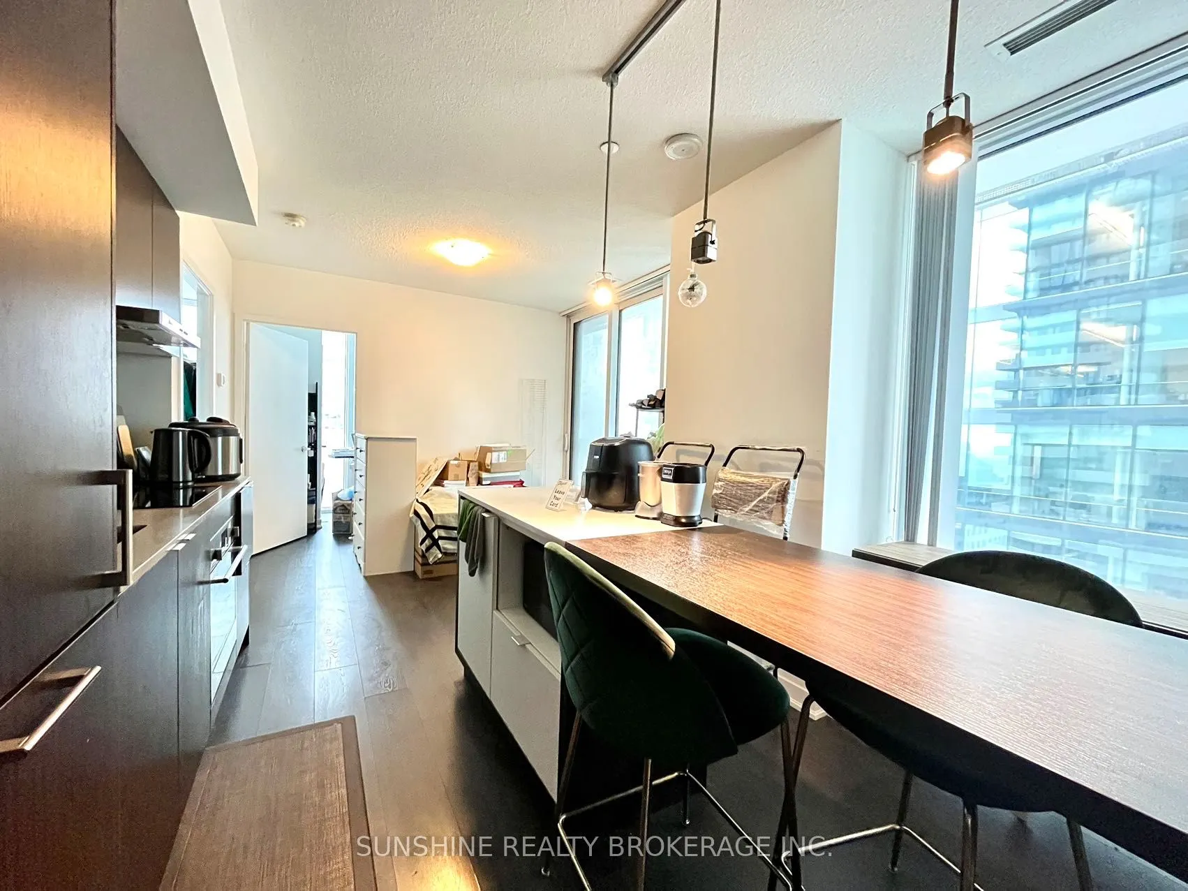 100 Harbour Street, #3810