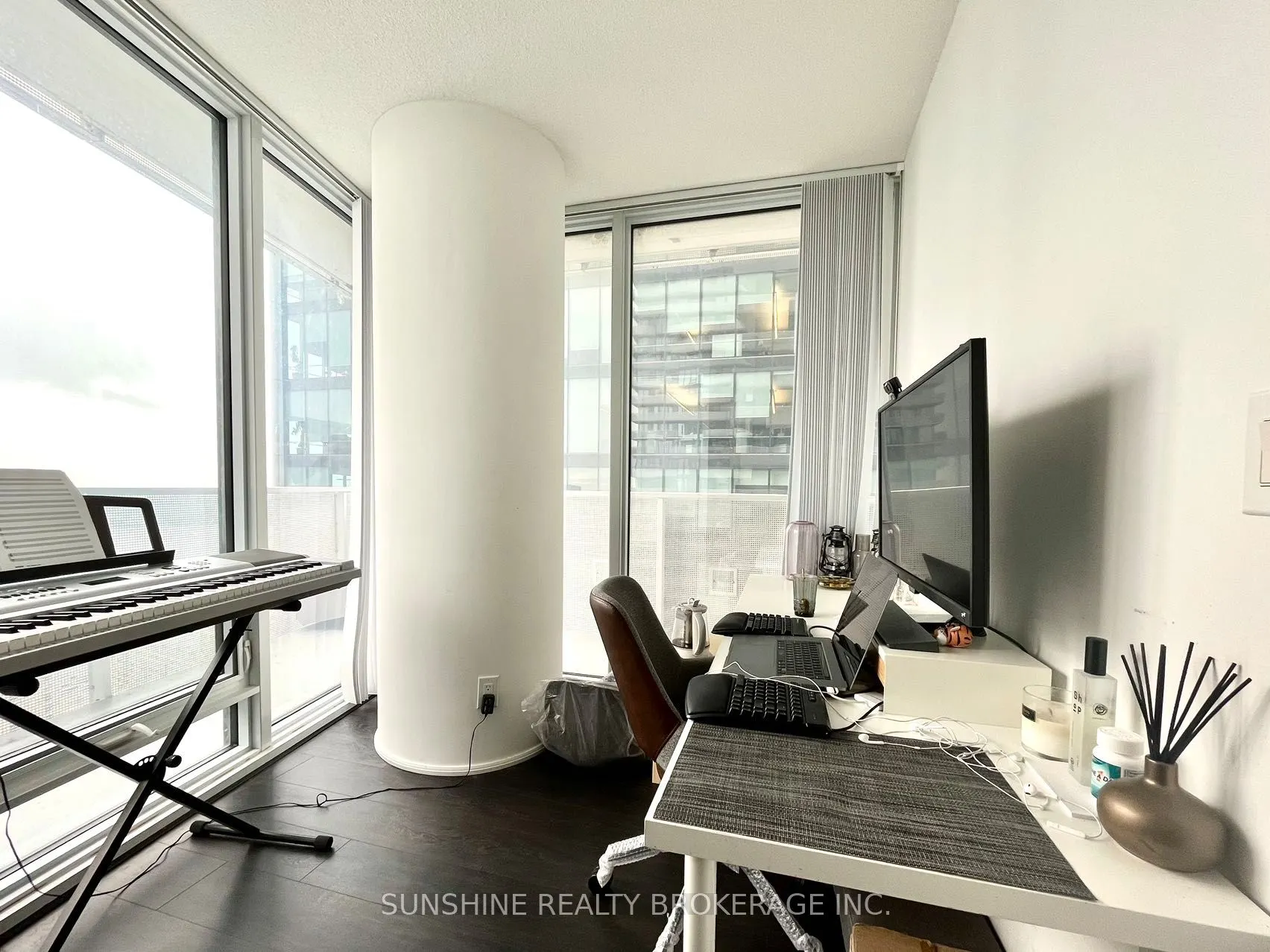 100 Harbour Street, #3810