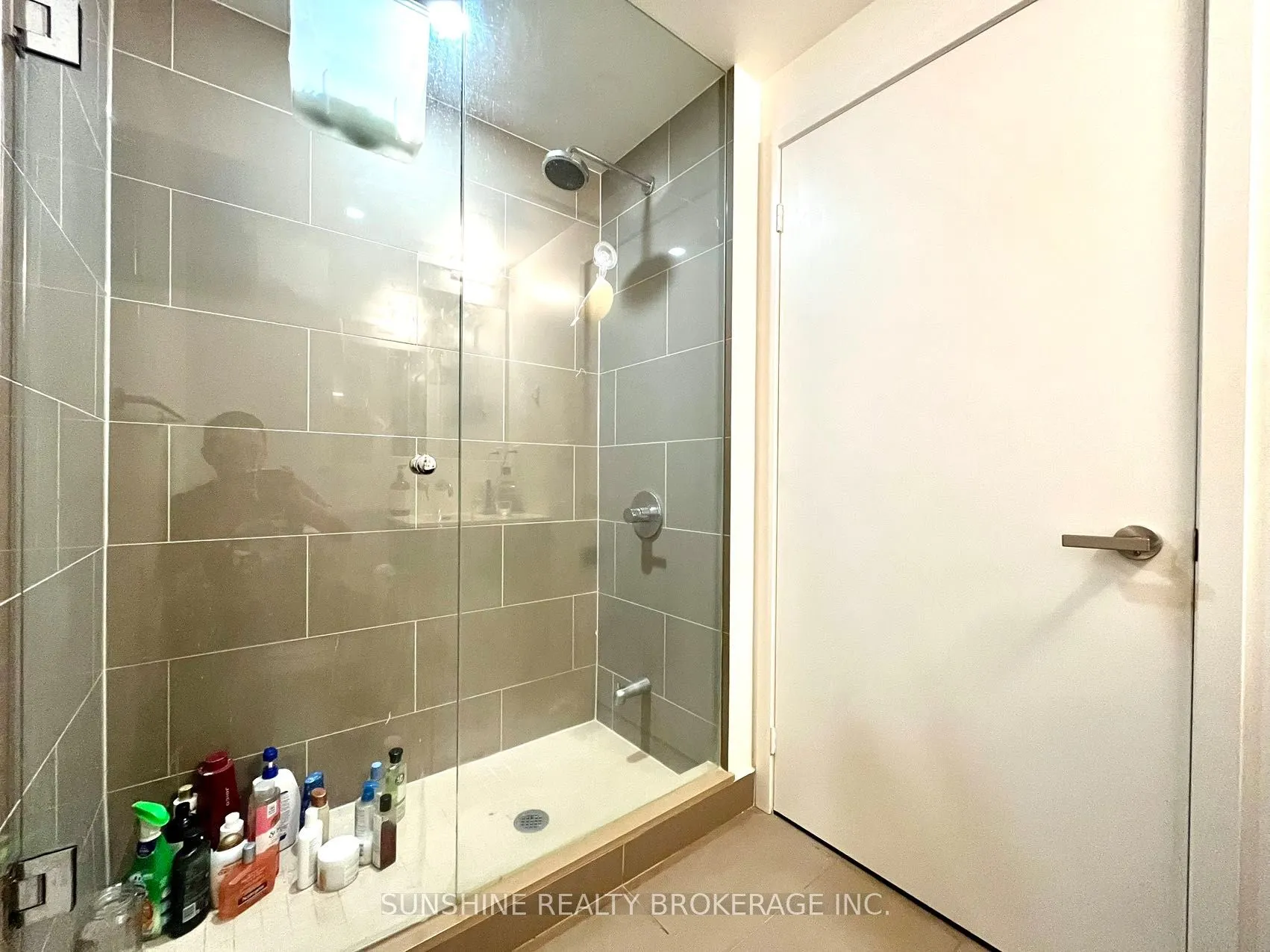 100 Harbour Street, #3810