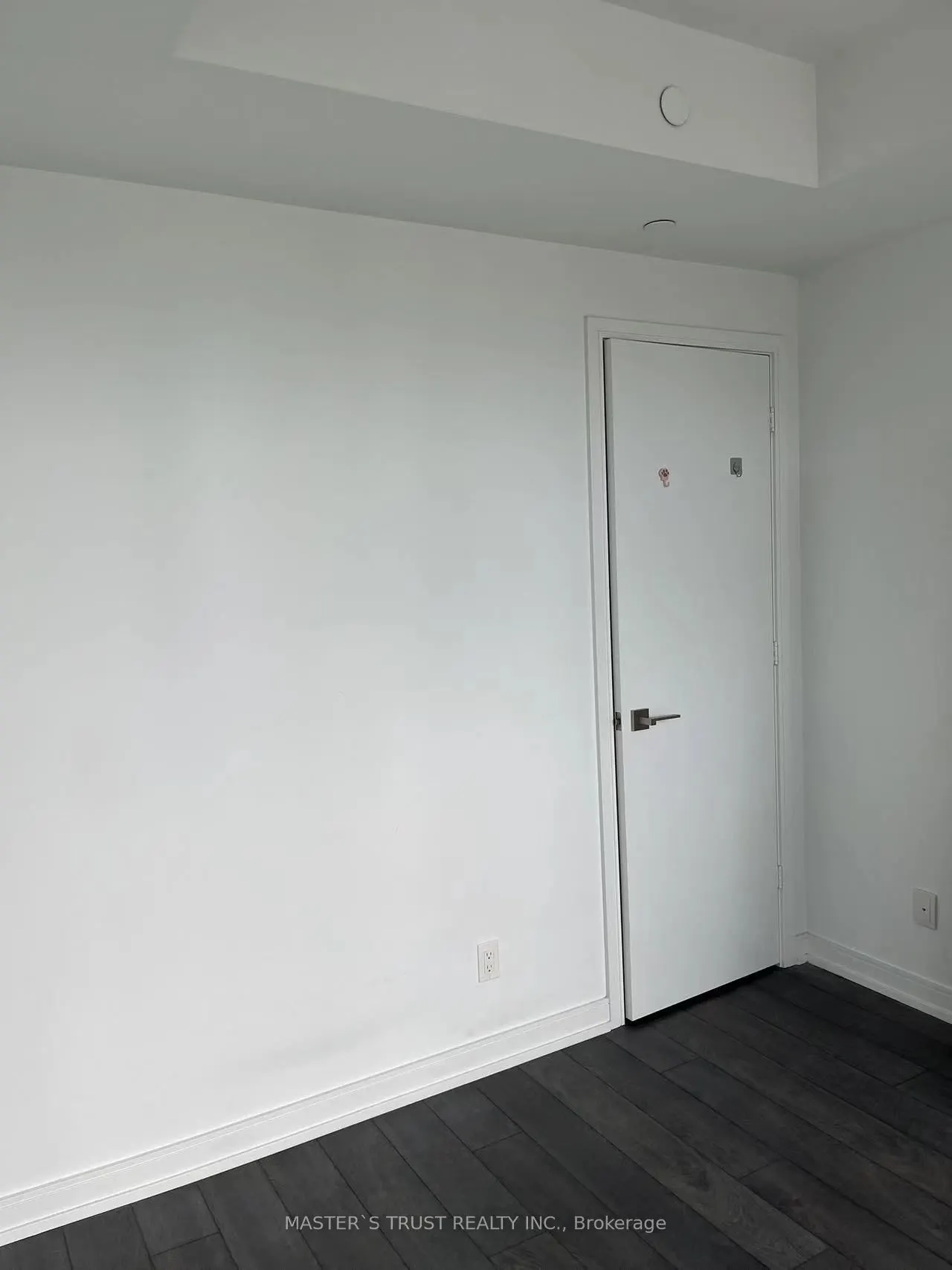 28 Wellesley Street E, #2502