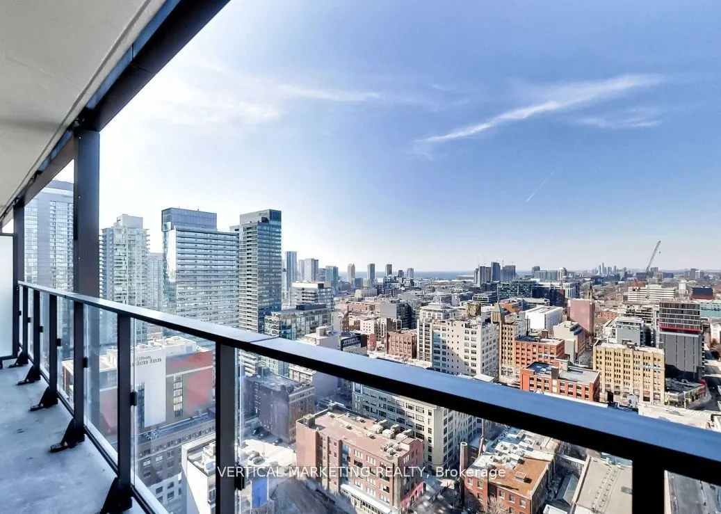 125 Peter Street, #3302