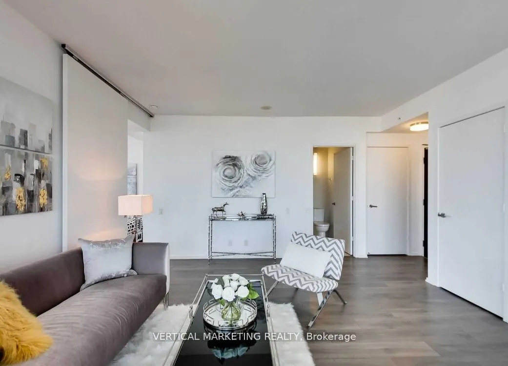125 Peter Street, #3302