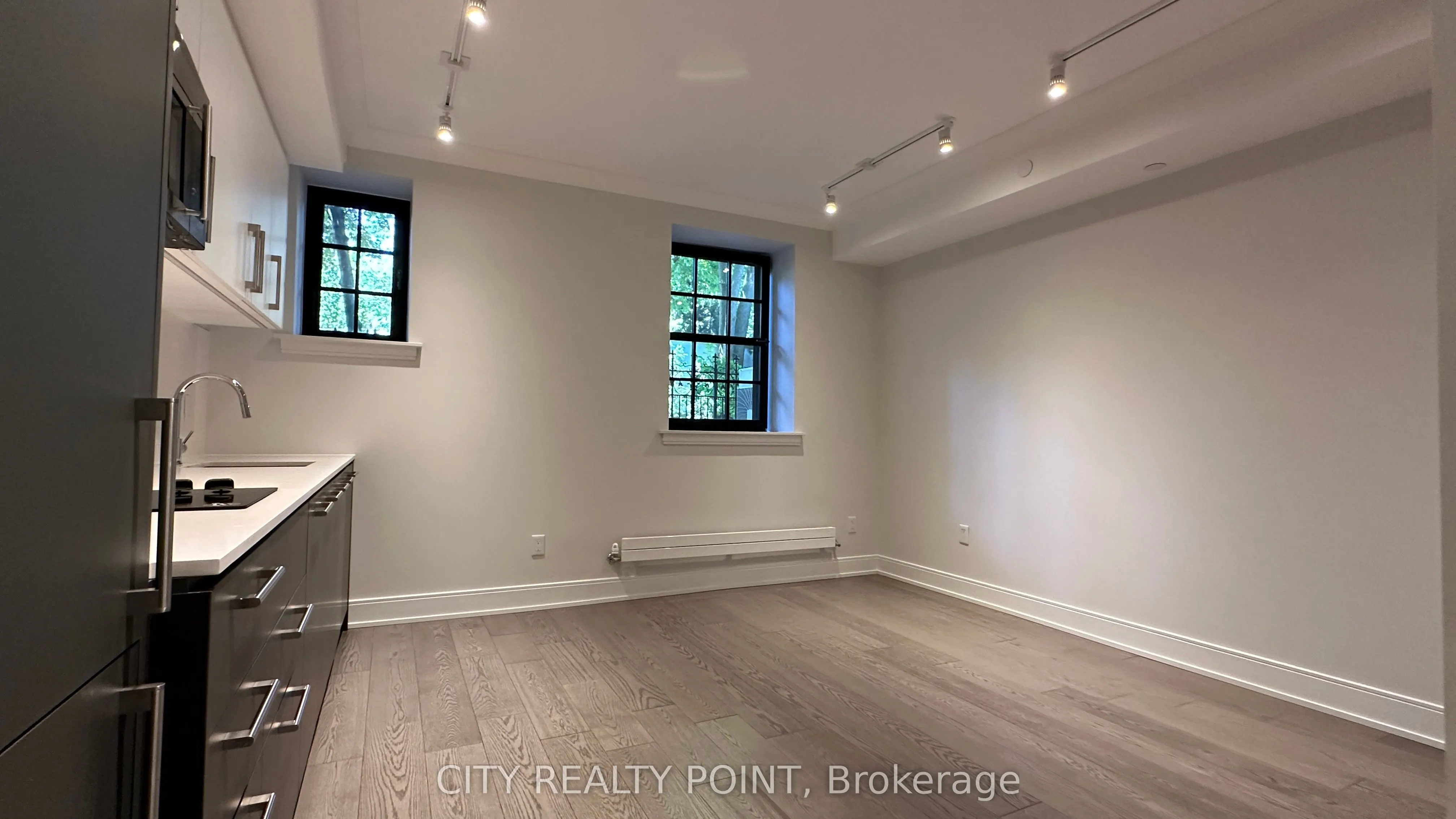 2 Clarendon Avenue, #118