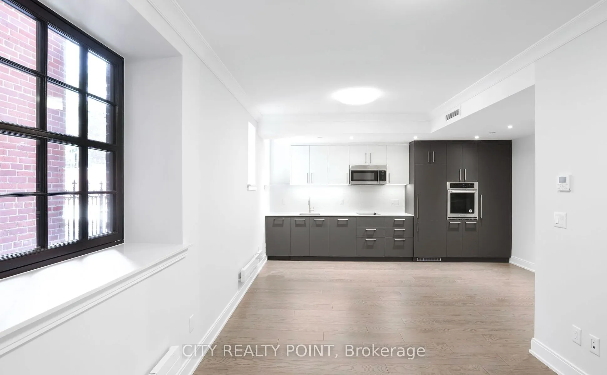 2 Clarendon Avenue, #118