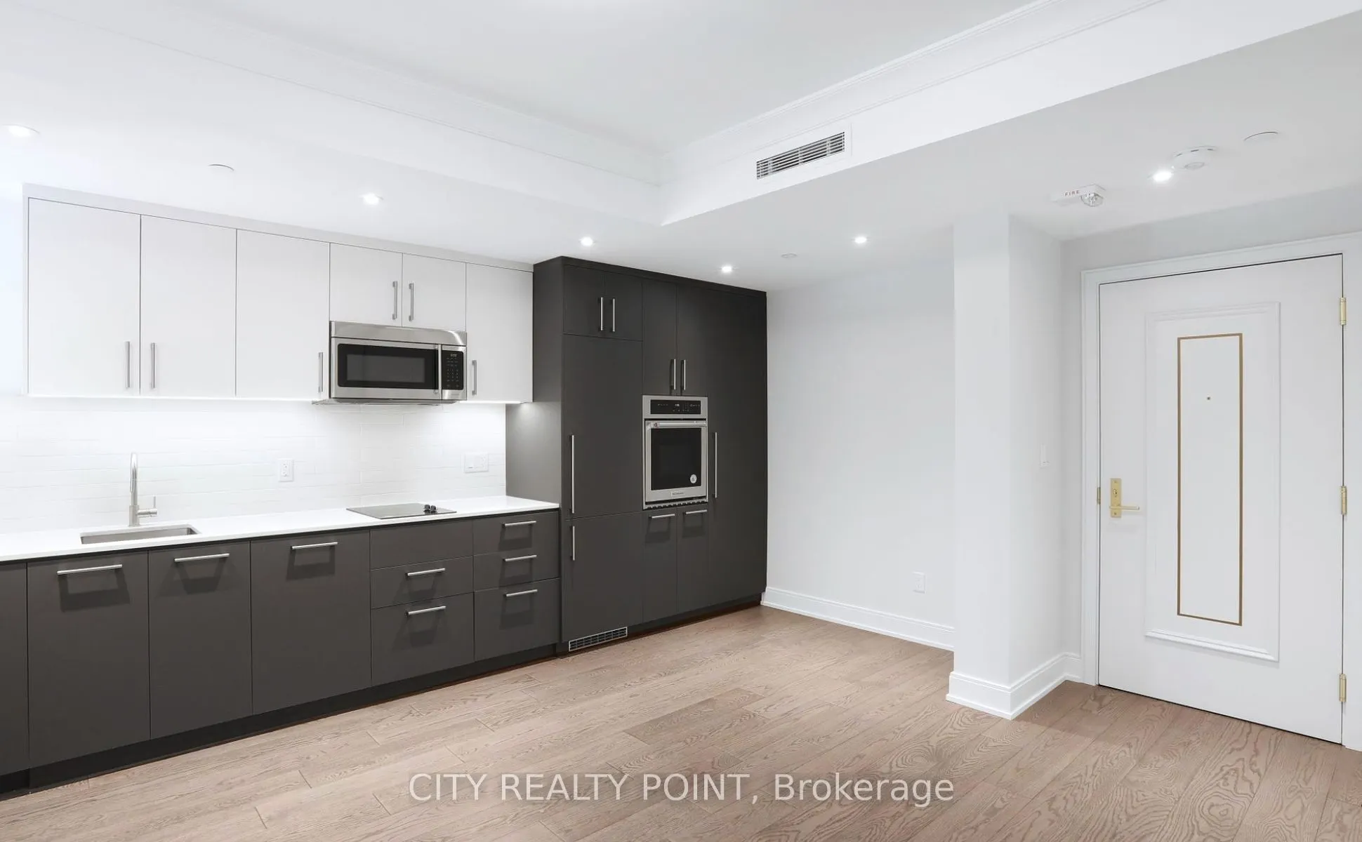 2 Clarendon Avenue, #118