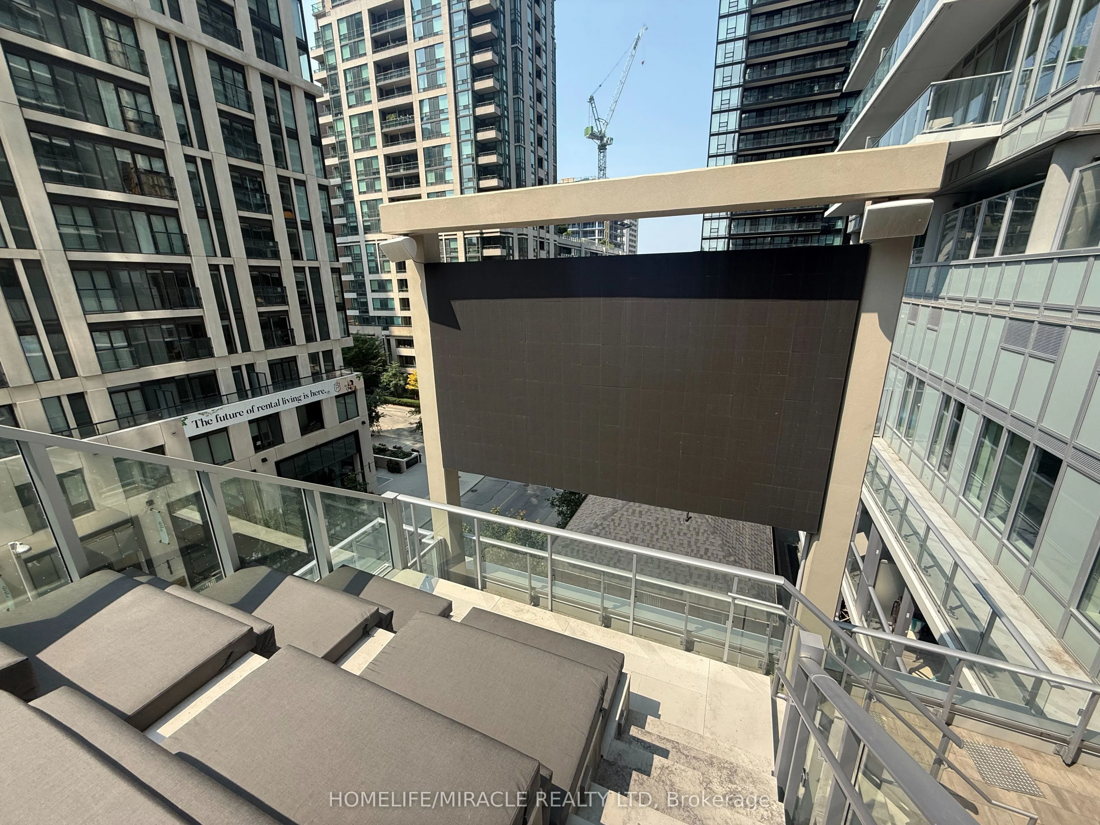 195 Redpath Avenue, #1614