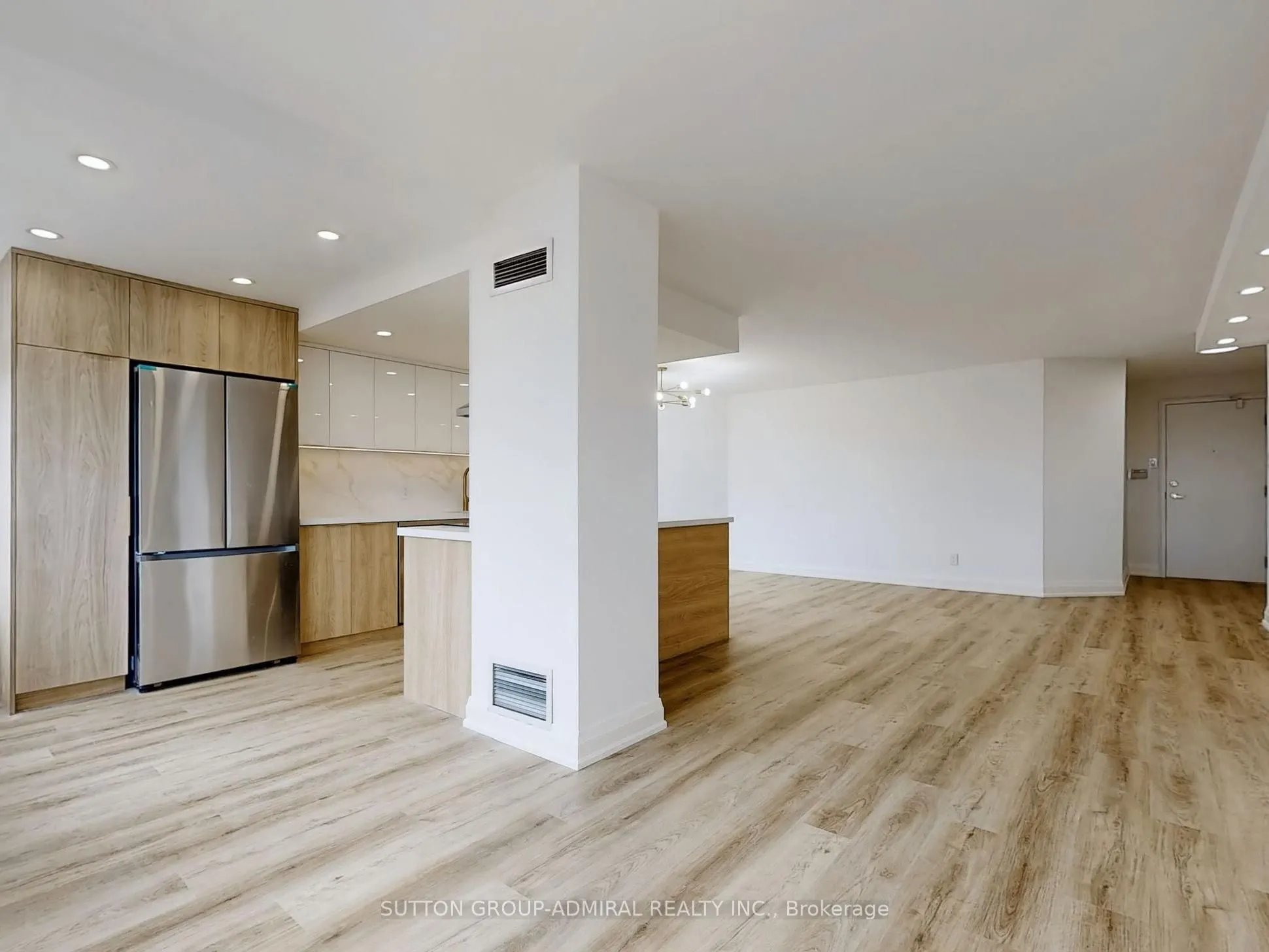1101 Steeles Avenue W, #1210