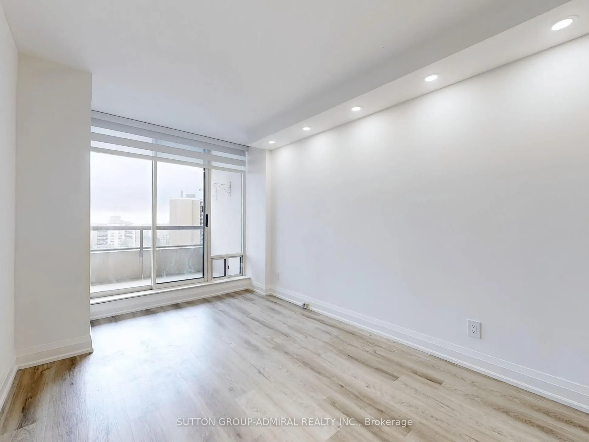 1101 Steeles Avenue W, #1210
