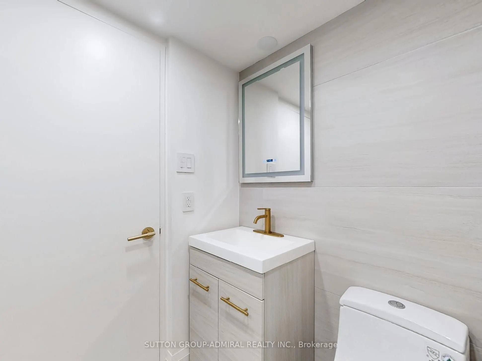 1101 Steeles Avenue W, #1210