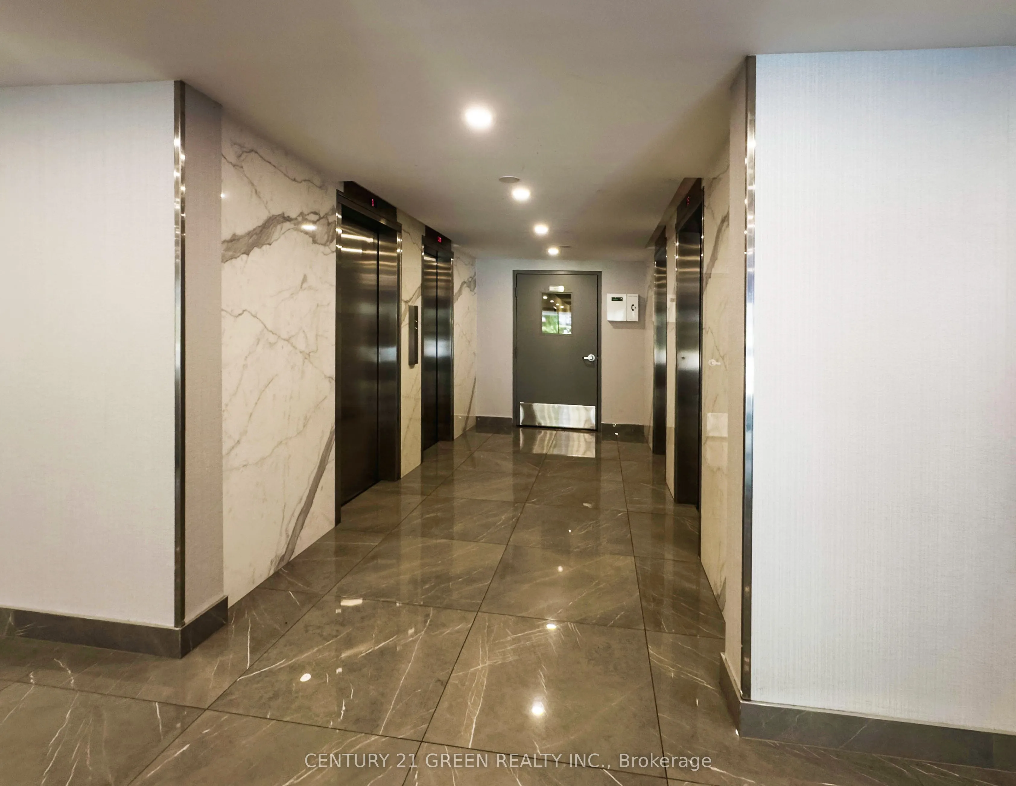 10 Edgecliff Golfway, #PH 3