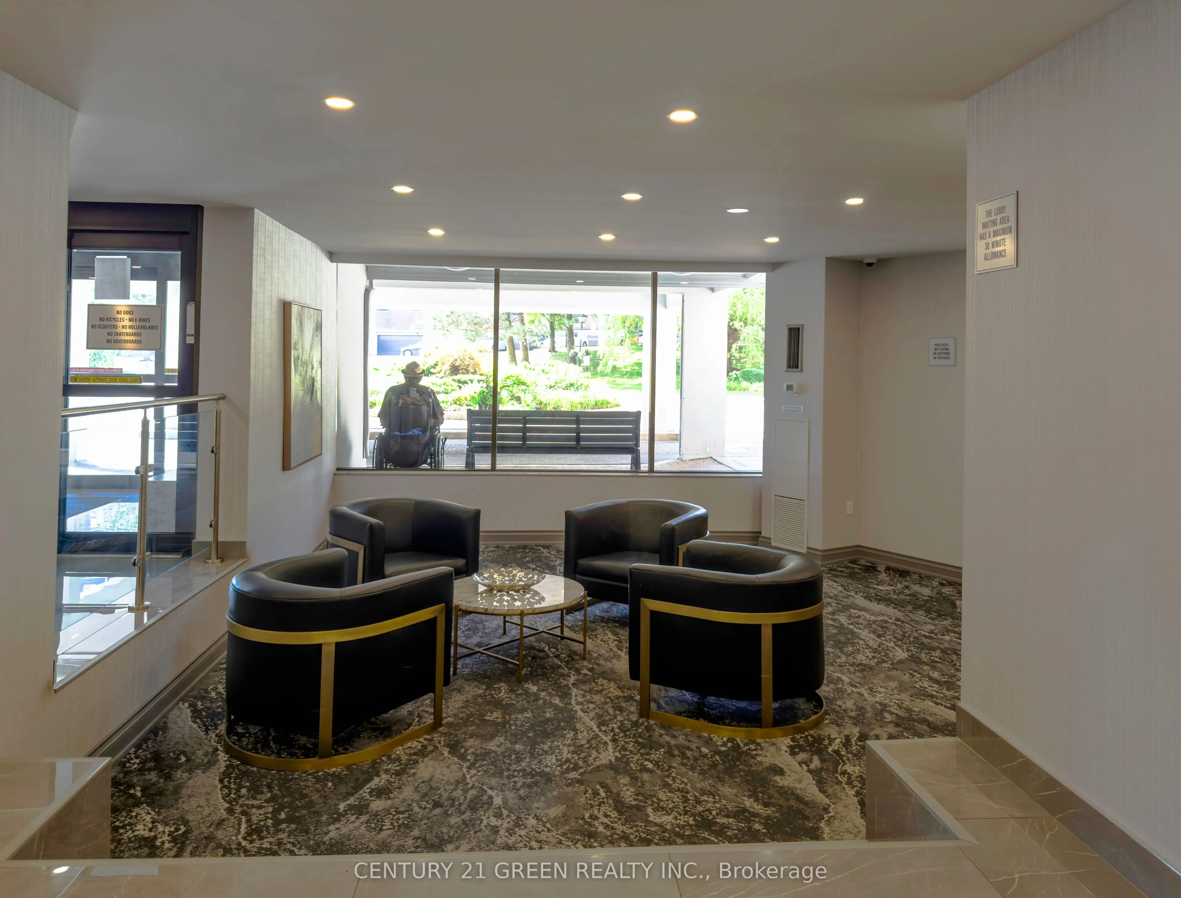 10 Edgecliff Golfway, #PH 3