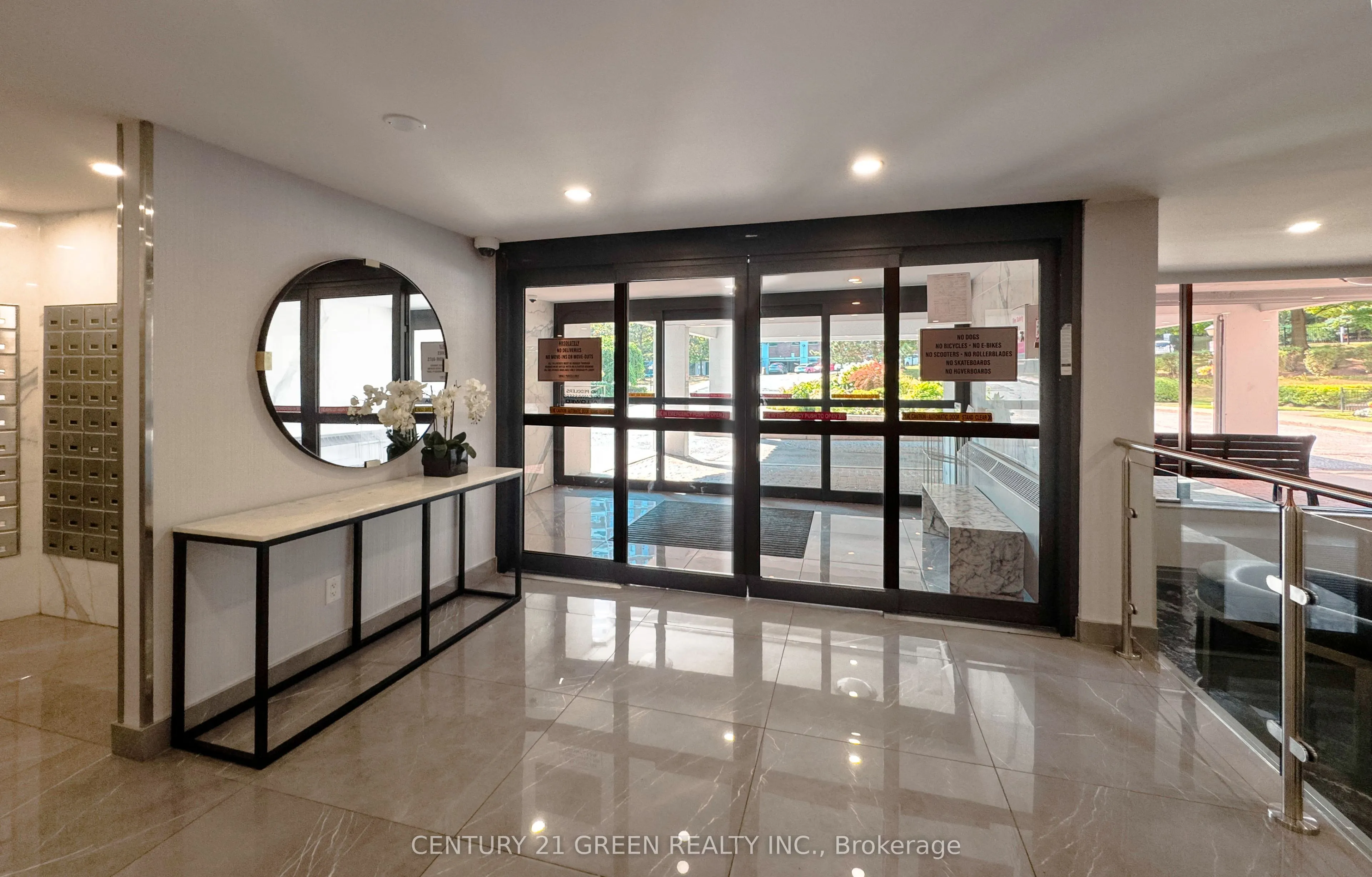 10 Edgecliff Golfway, #PH 3