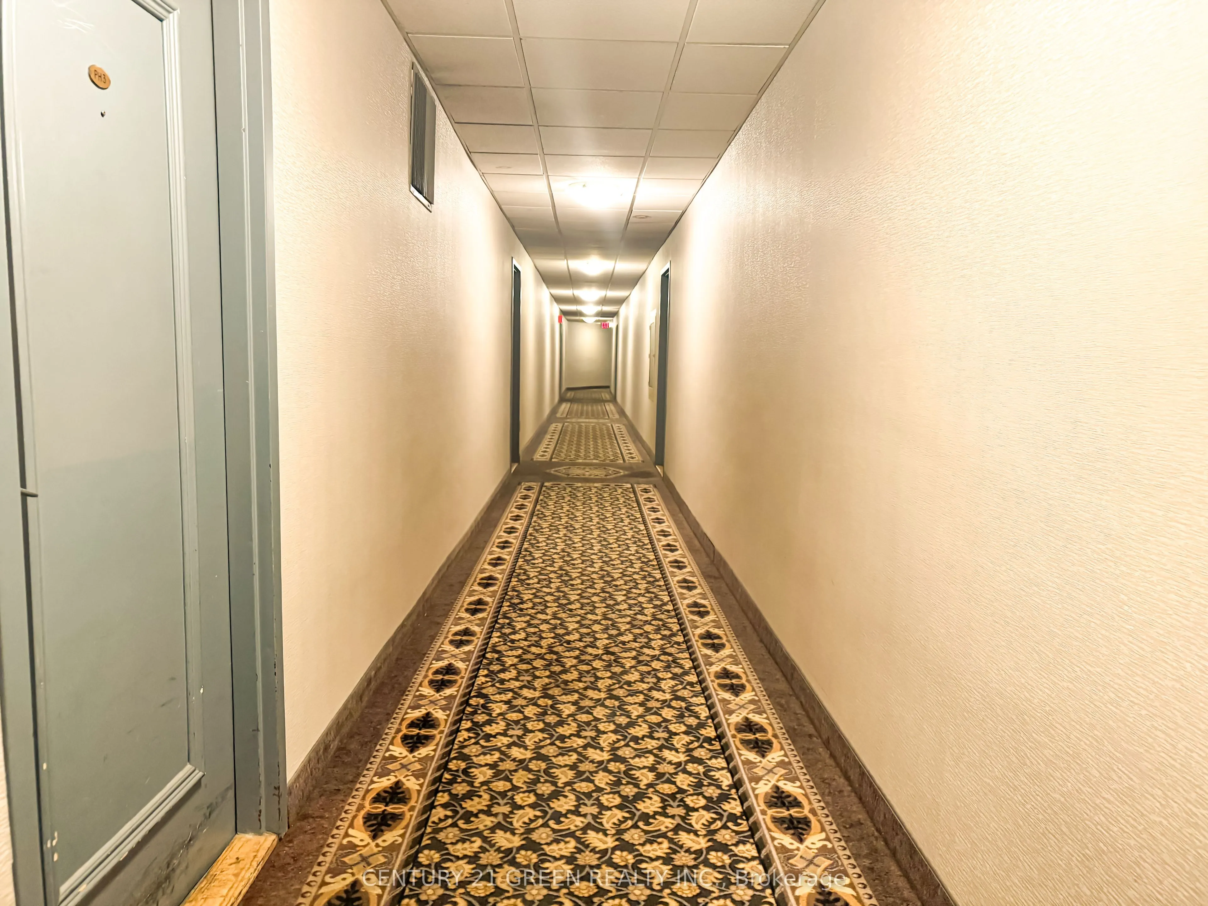 10 Edgecliff Golfway, #PH 3