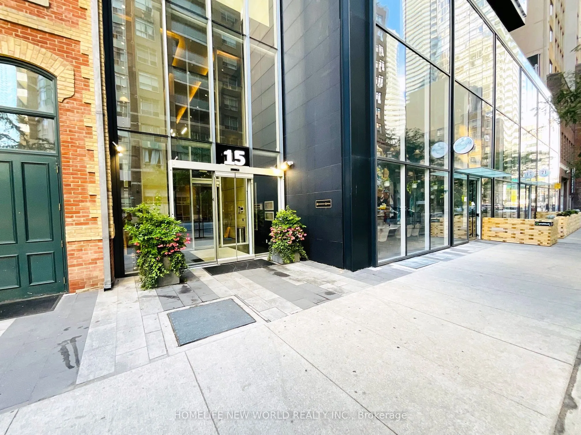 15 Grenville Street, #511