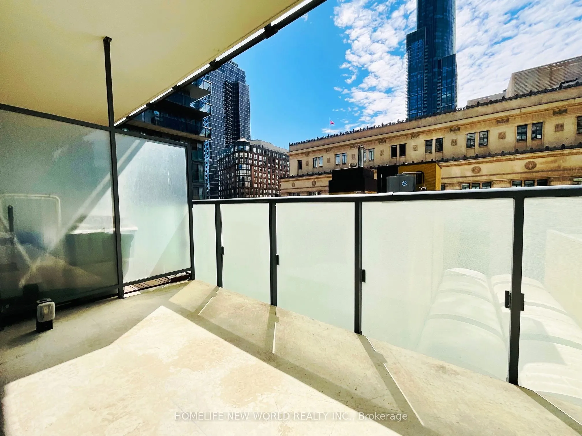 15 Grenville Street, #511