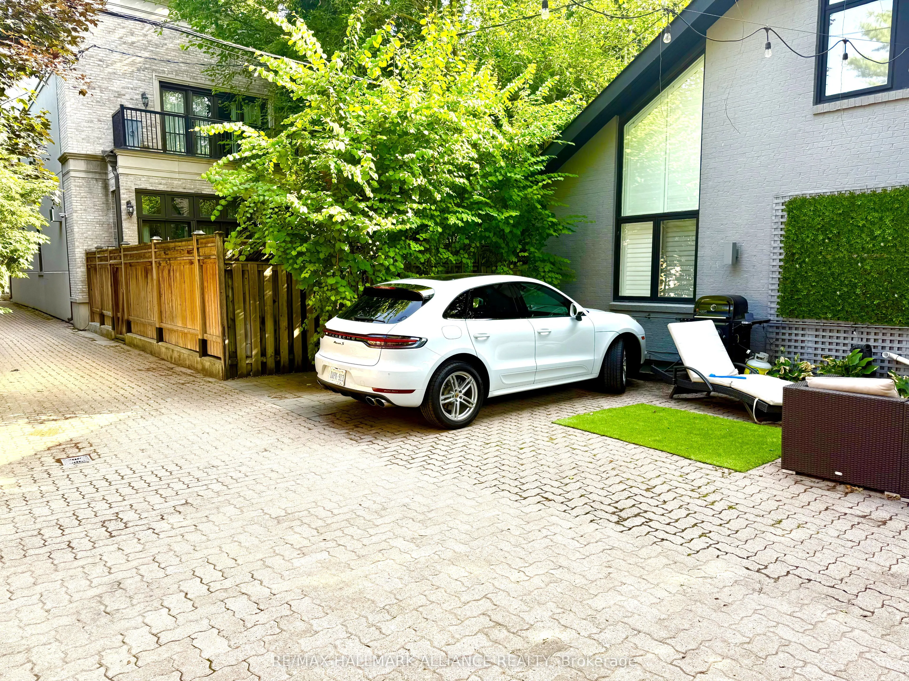 93A Balmoral Avenue