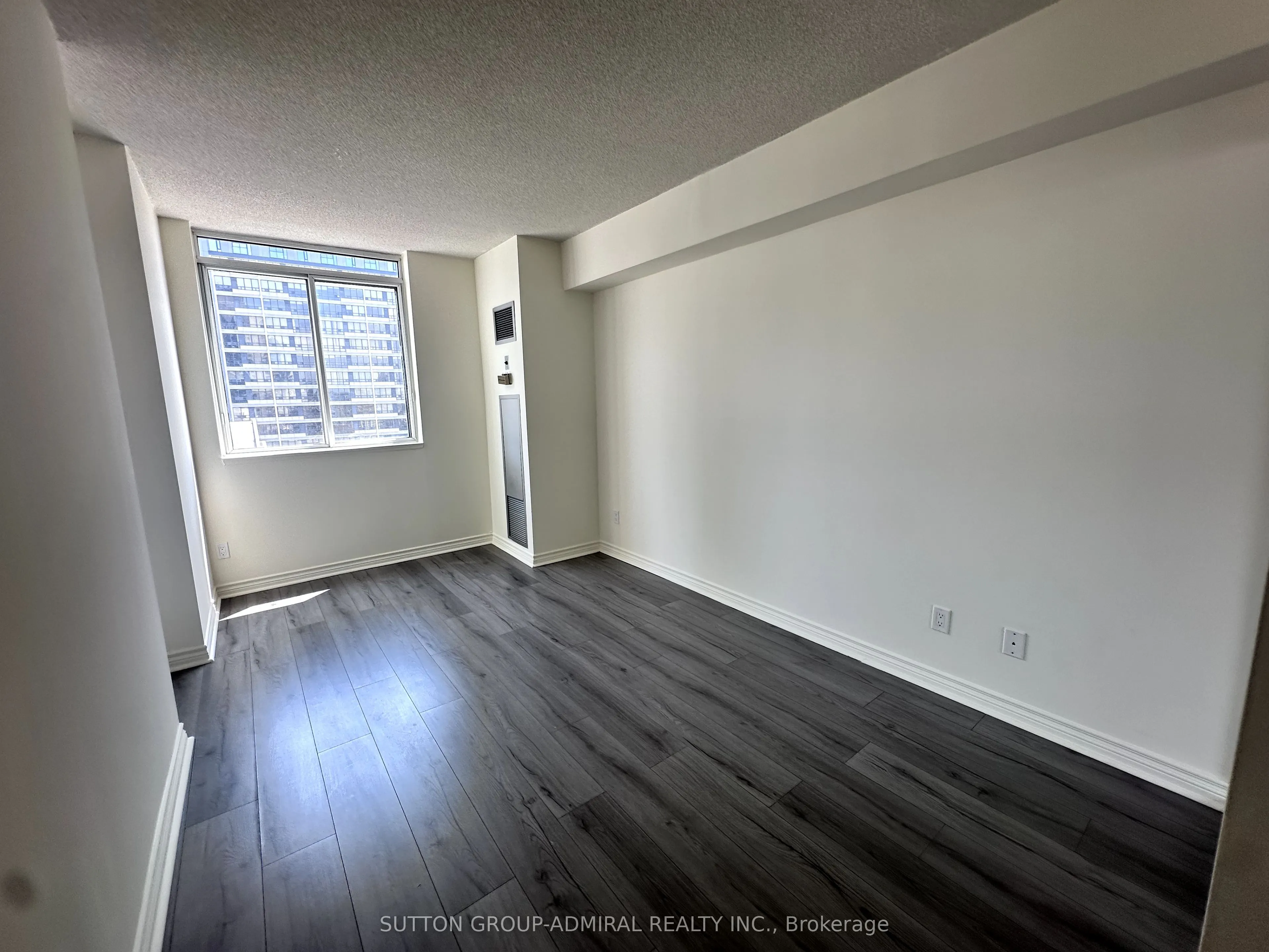 736 Bay Street, #2103