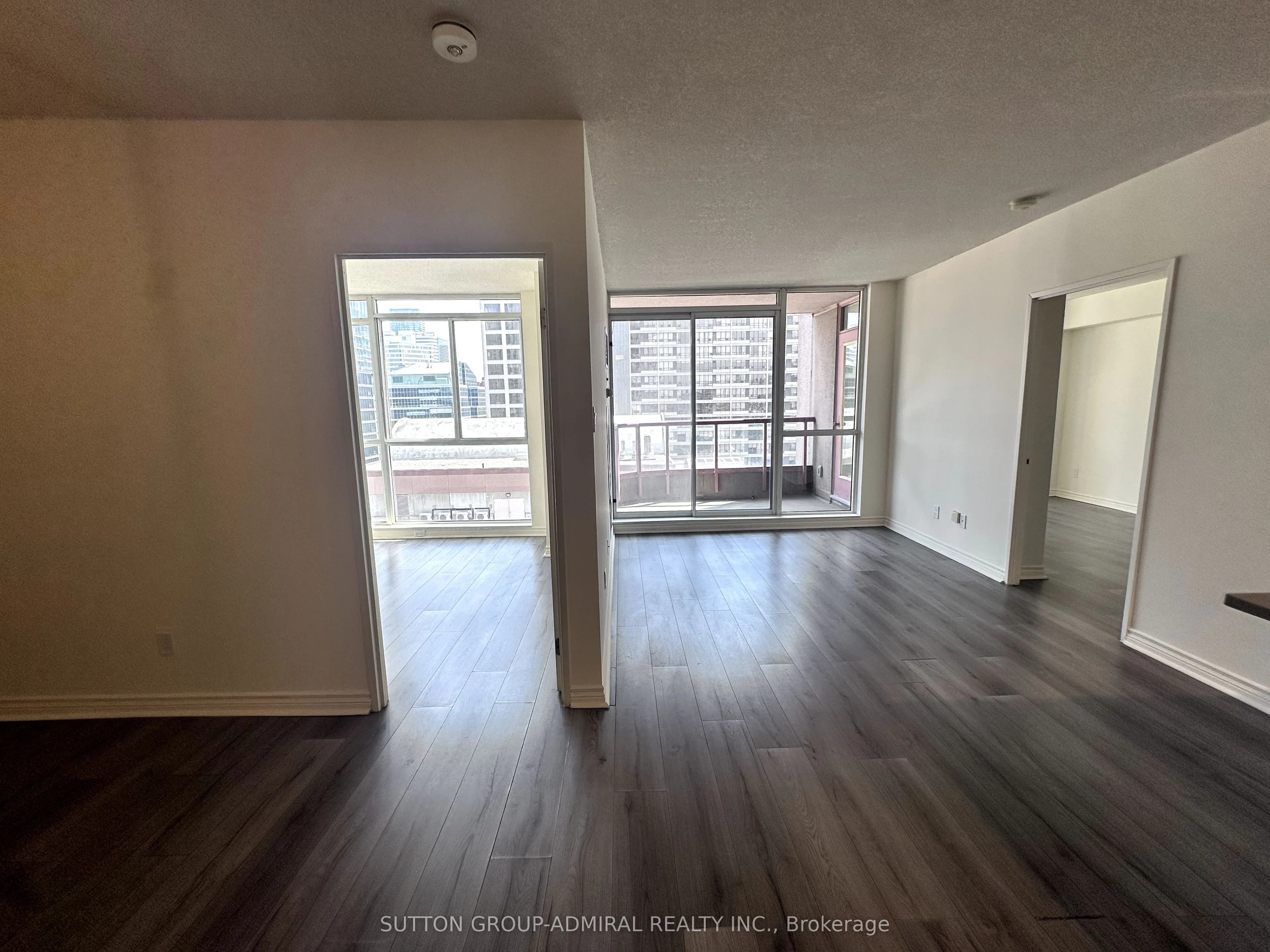 736 Bay Street, #2103
