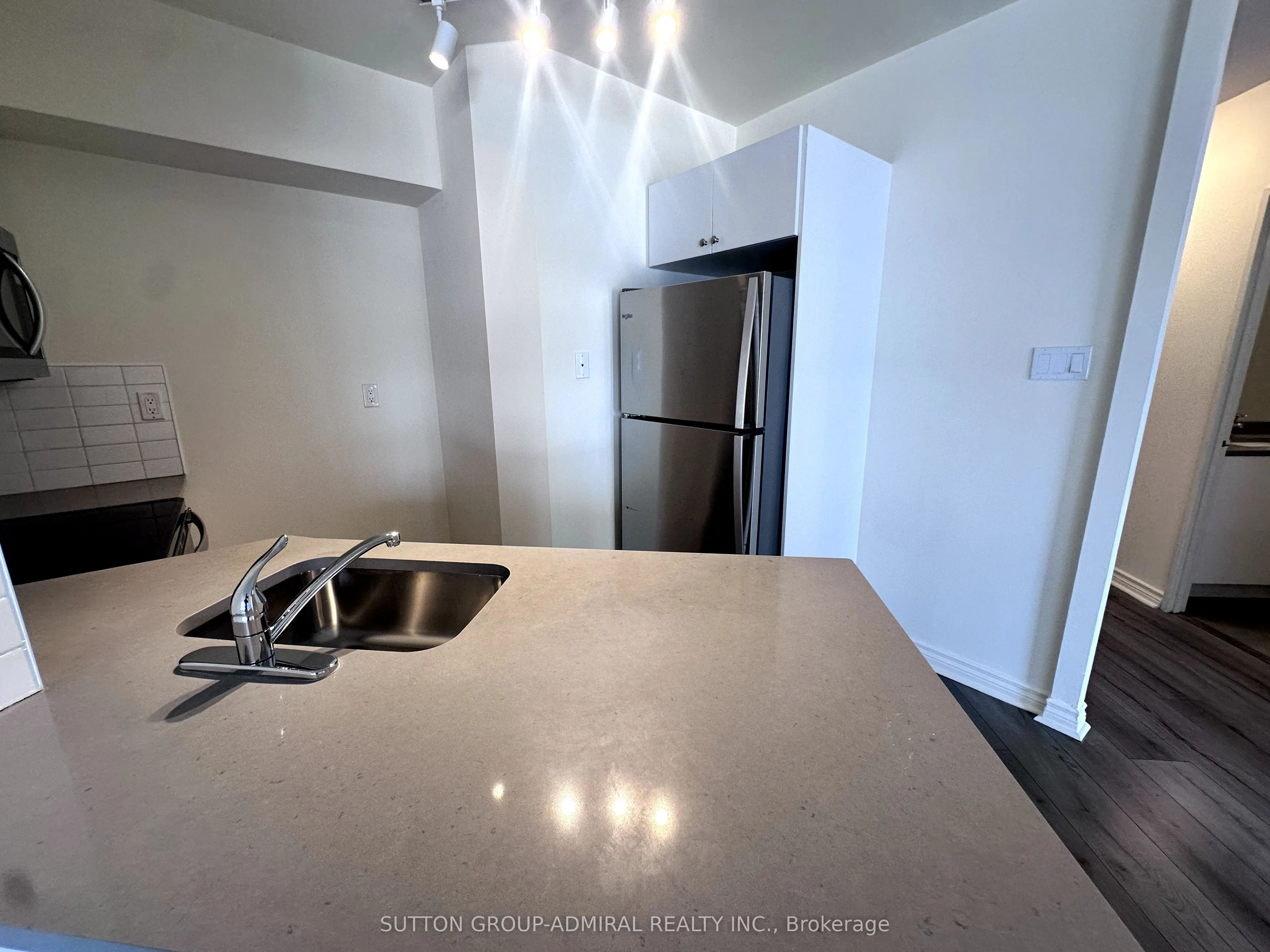 736 Bay Street, #2103