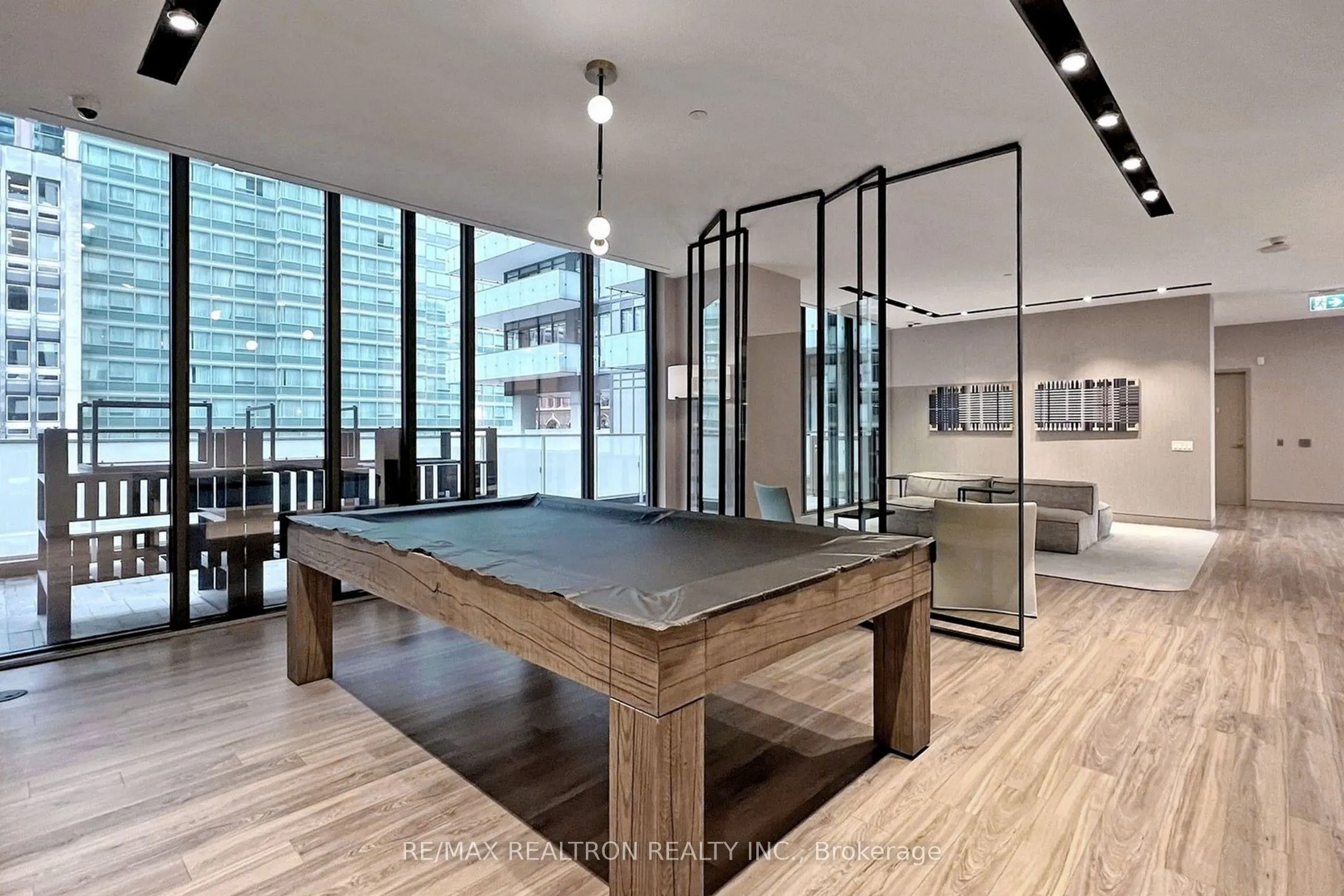 25 Richmond Street E, #2809