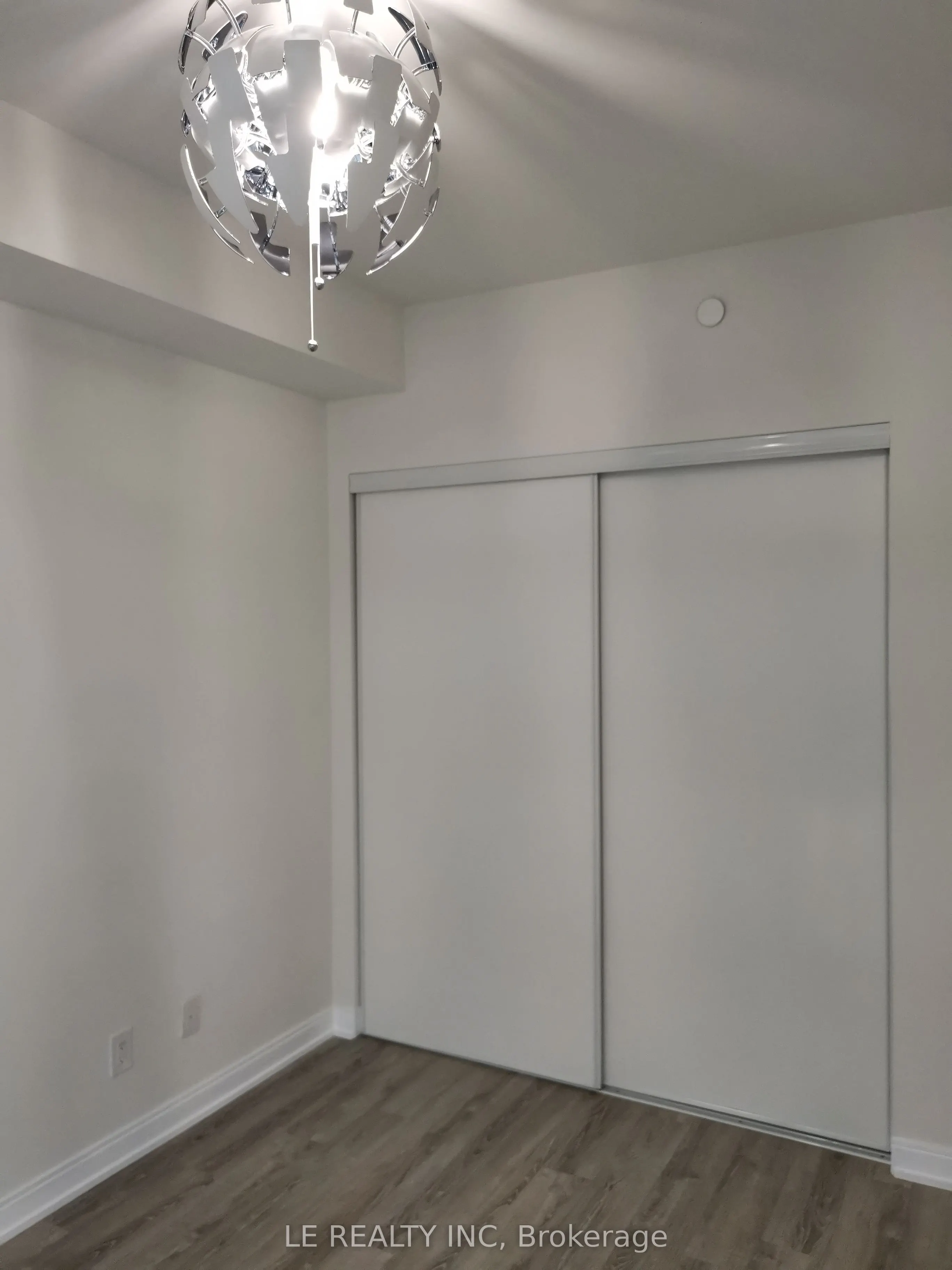 50 Charles Street E, #707