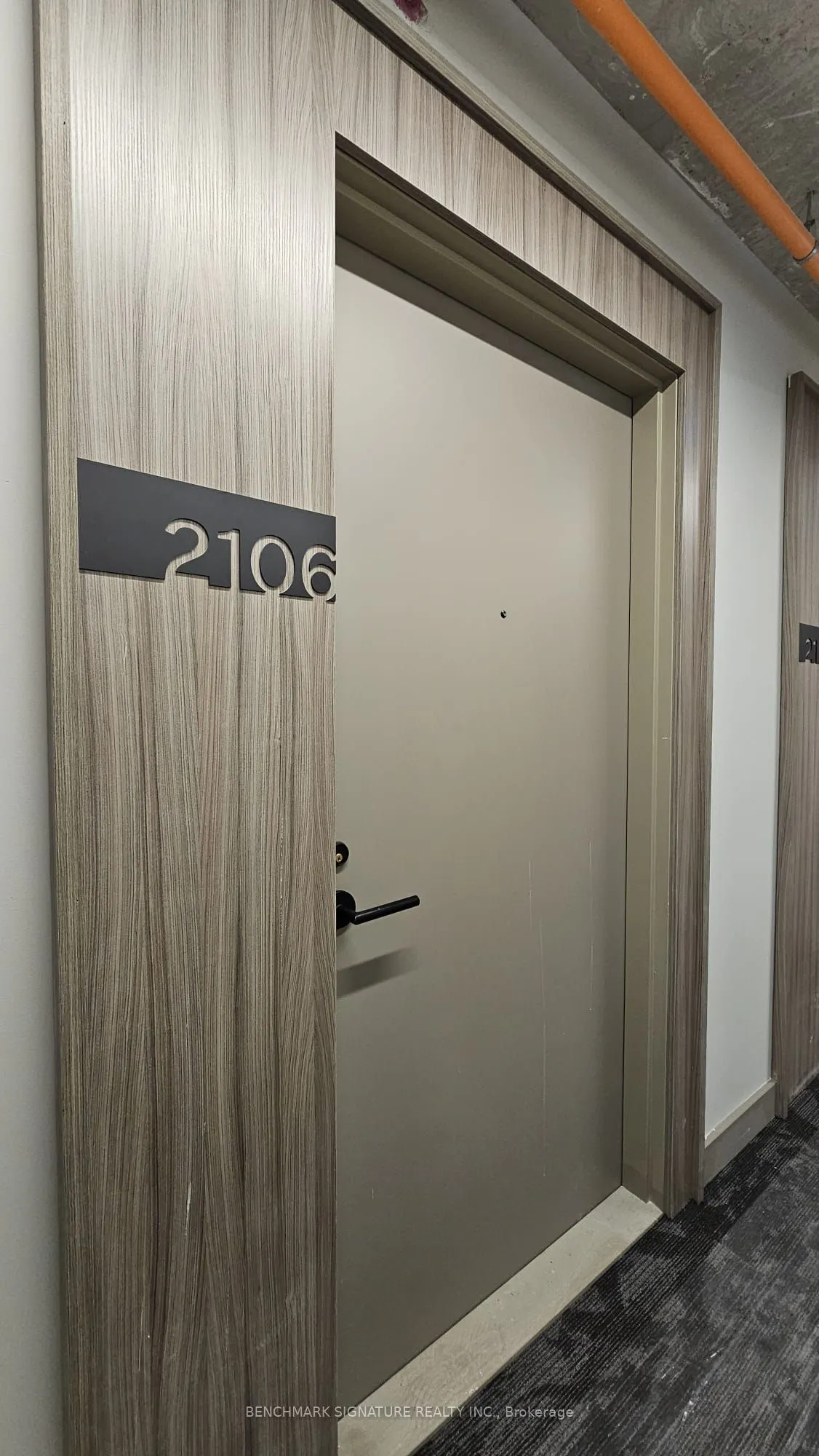 47 Mutual Street, #2106