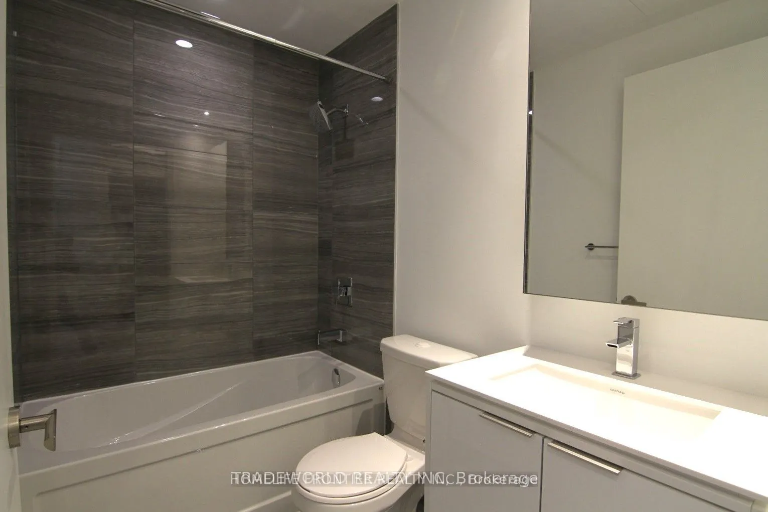 88 Queen Street E, #5216