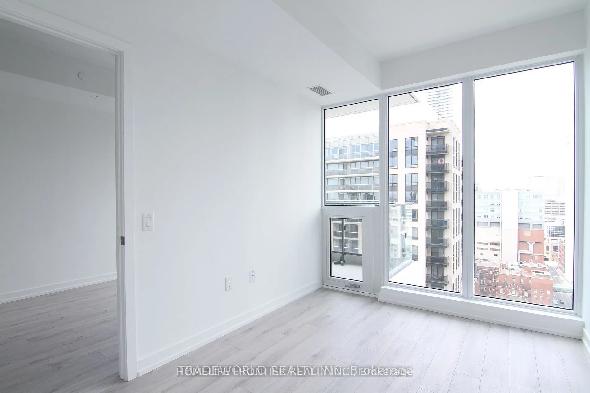 88 Queen Street E, #5216