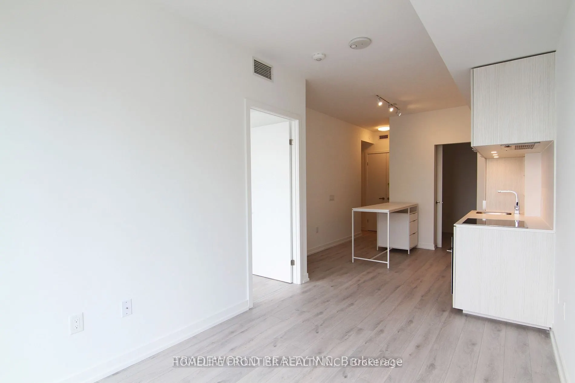 88 Queen Street E, #5216