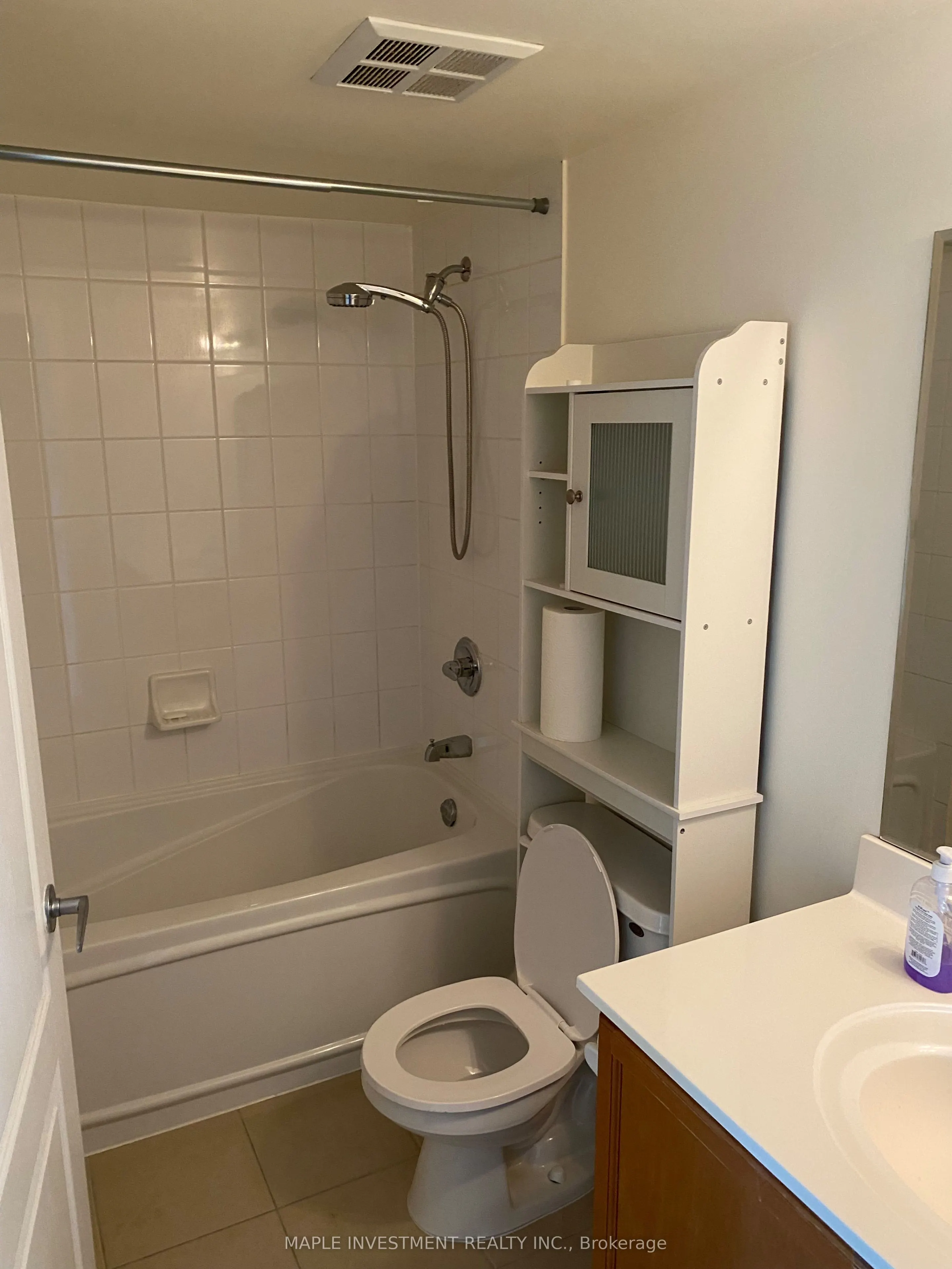 17 Barberry Place, #1214