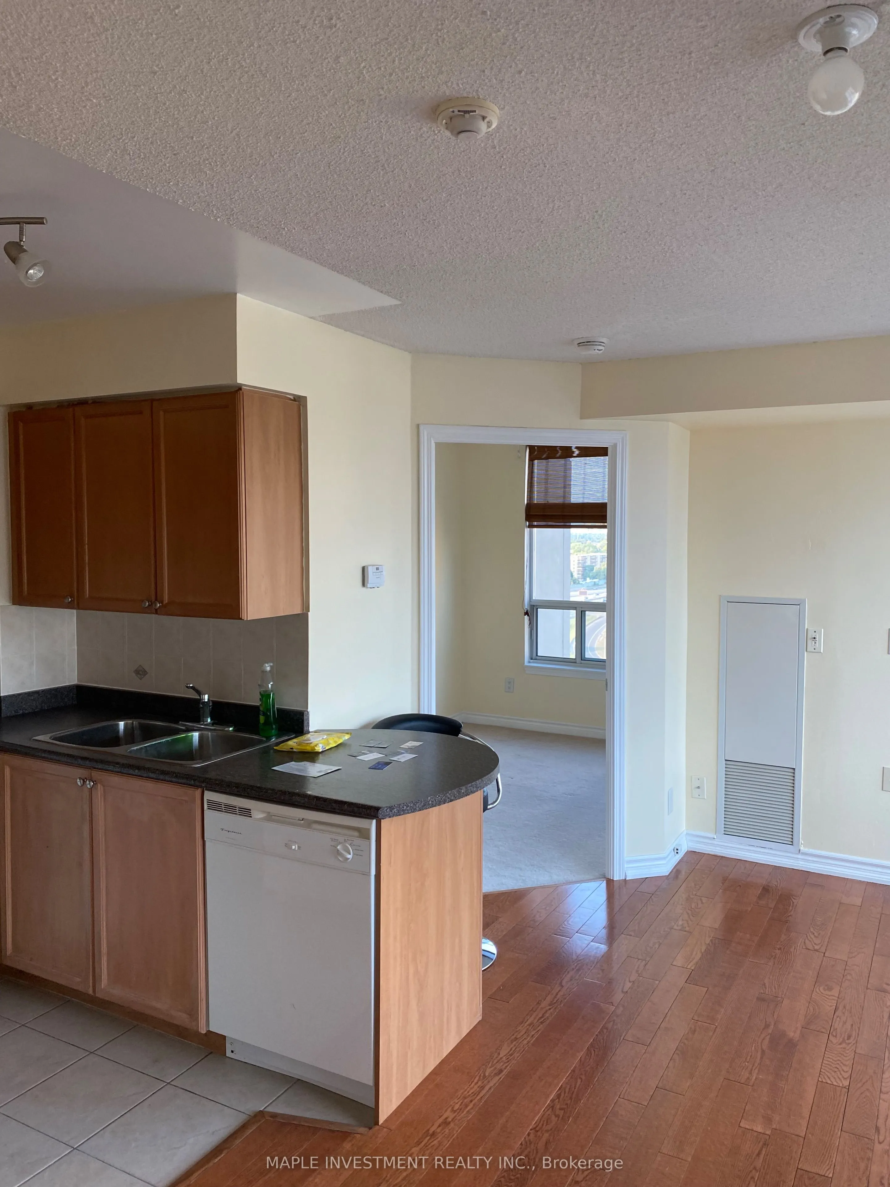 17 Barberry Place, #1214