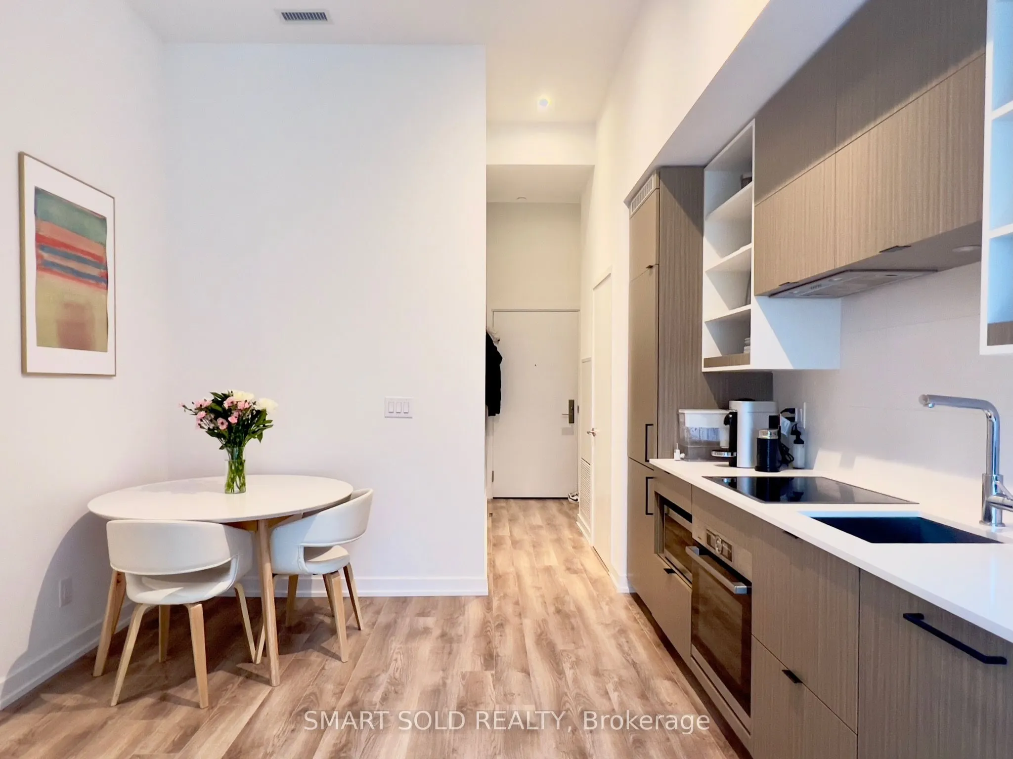 20 Edward Street, #411