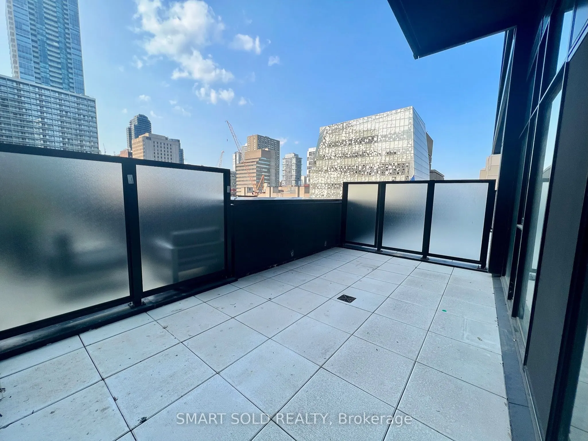 20 Edward Street, #411