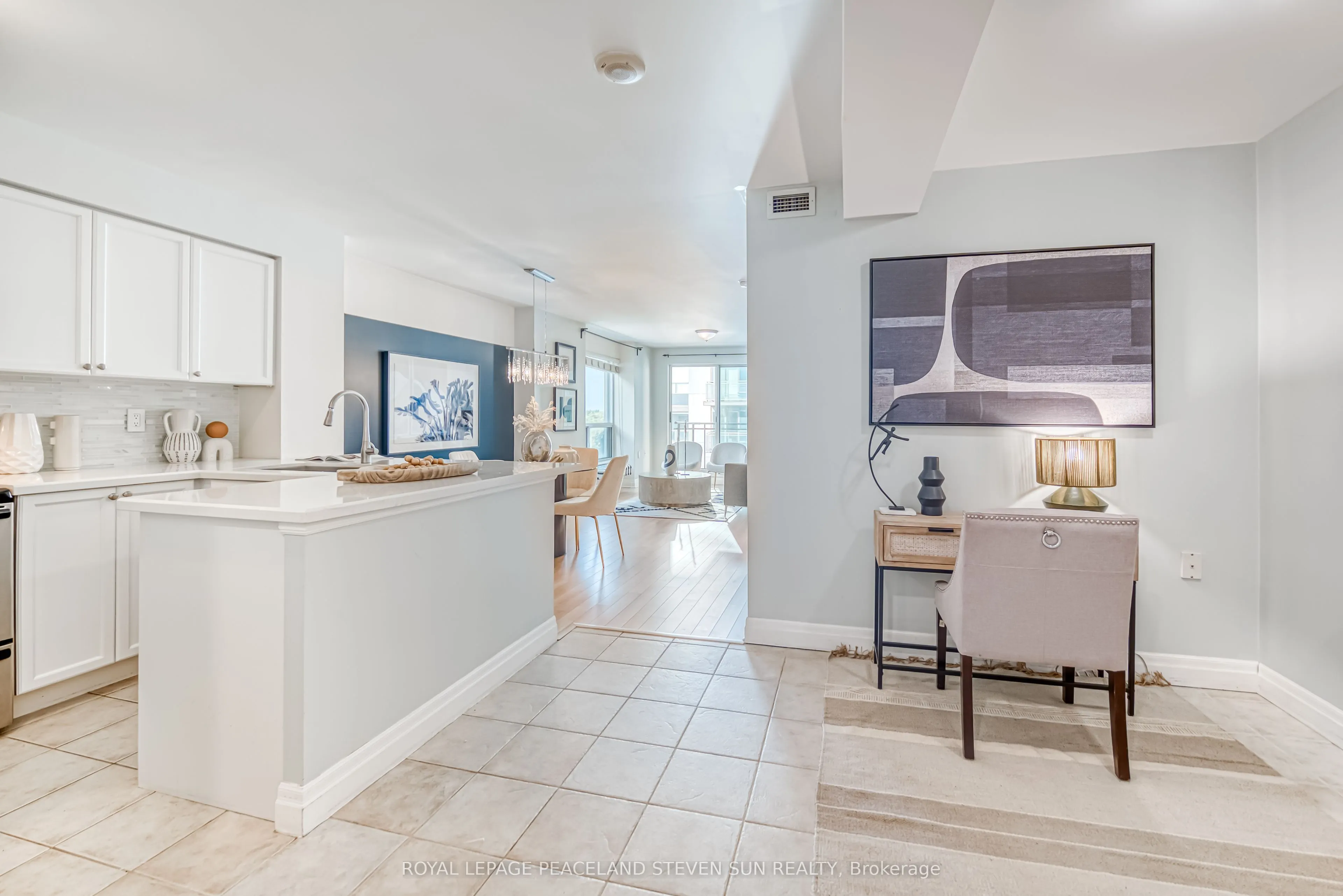21 Hillcrest Avenue, #702