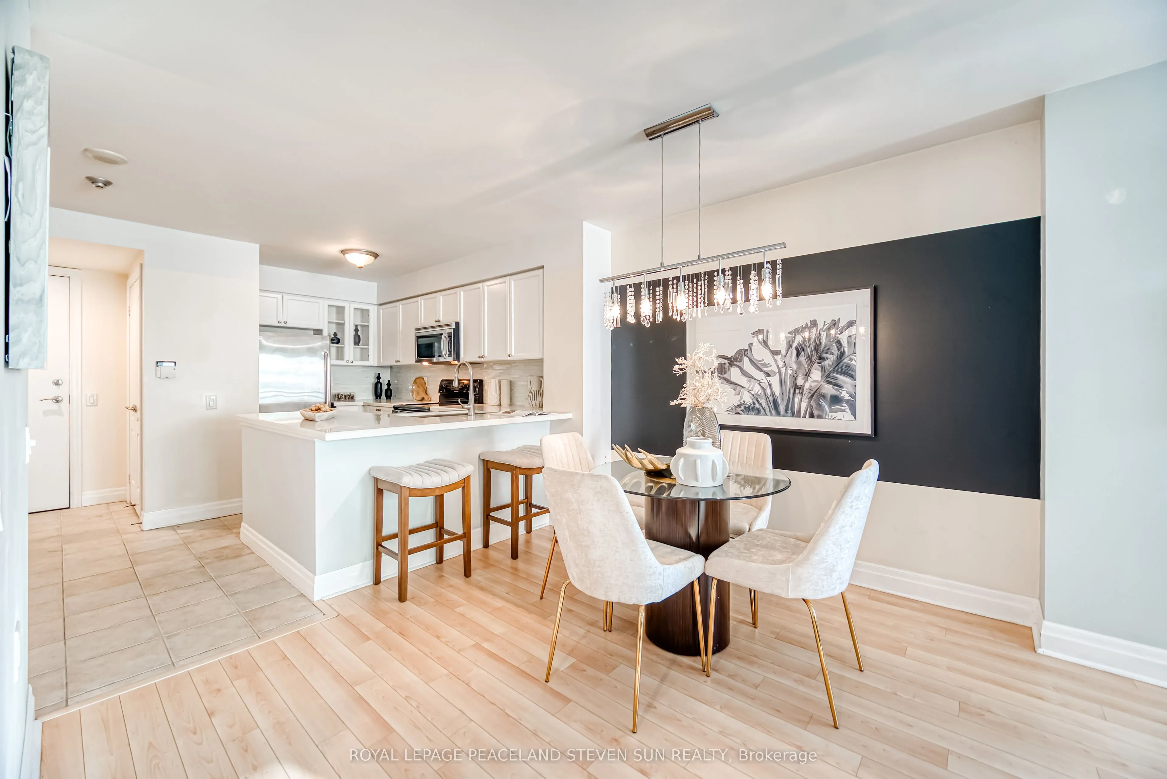 21 Hillcrest Avenue, #702