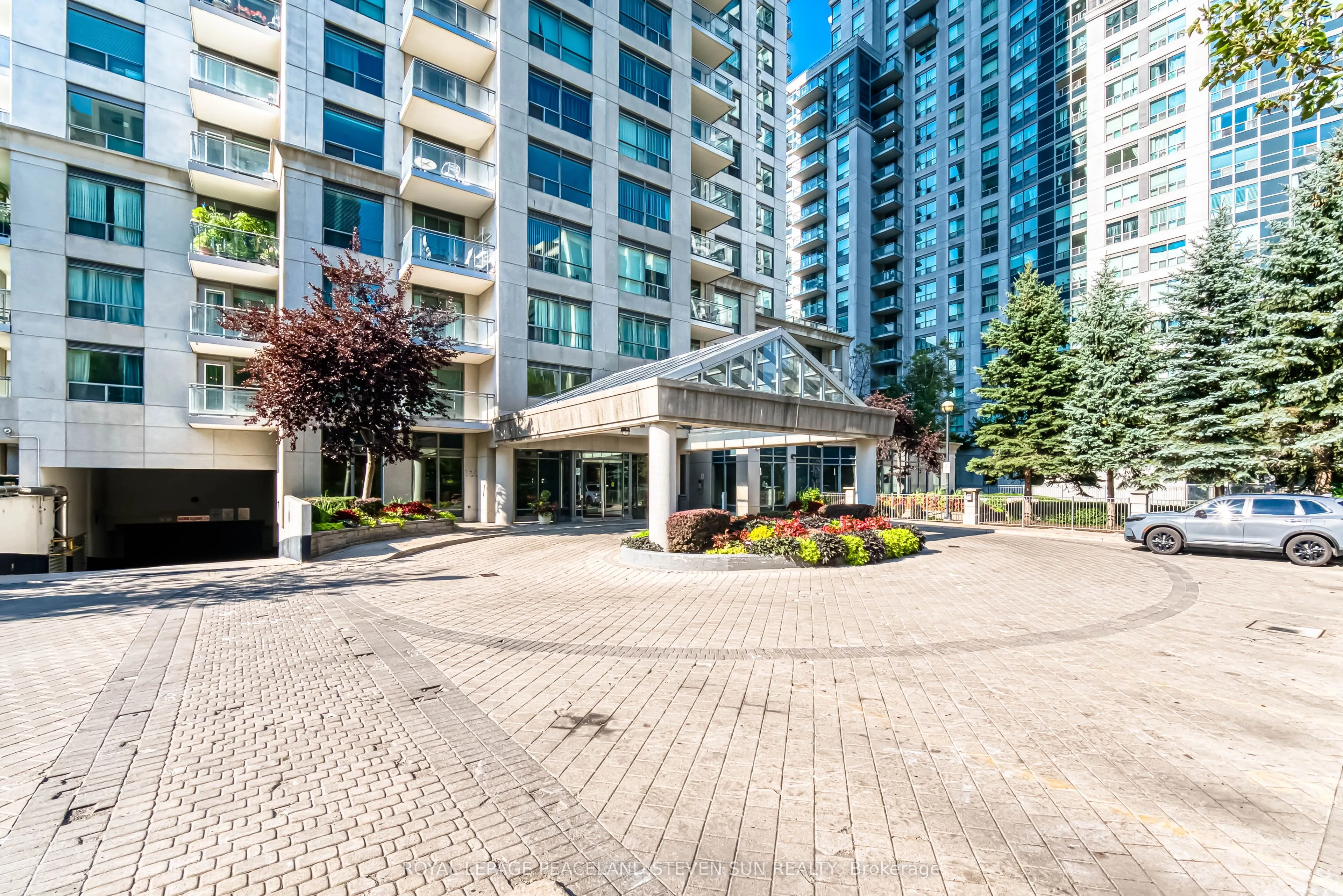 21 Hillcrest Avenue, #702
