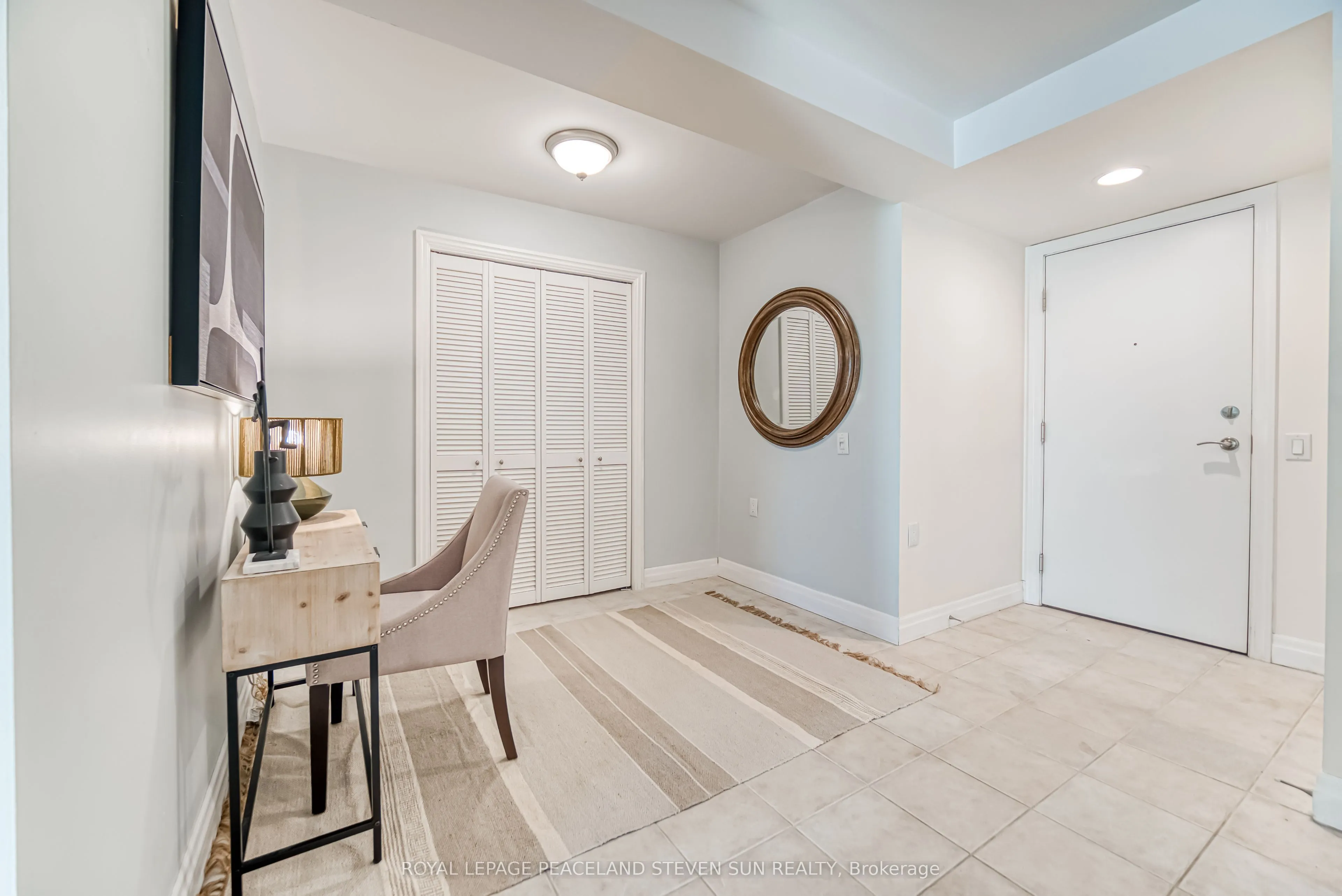 21 Hillcrest Avenue, #702