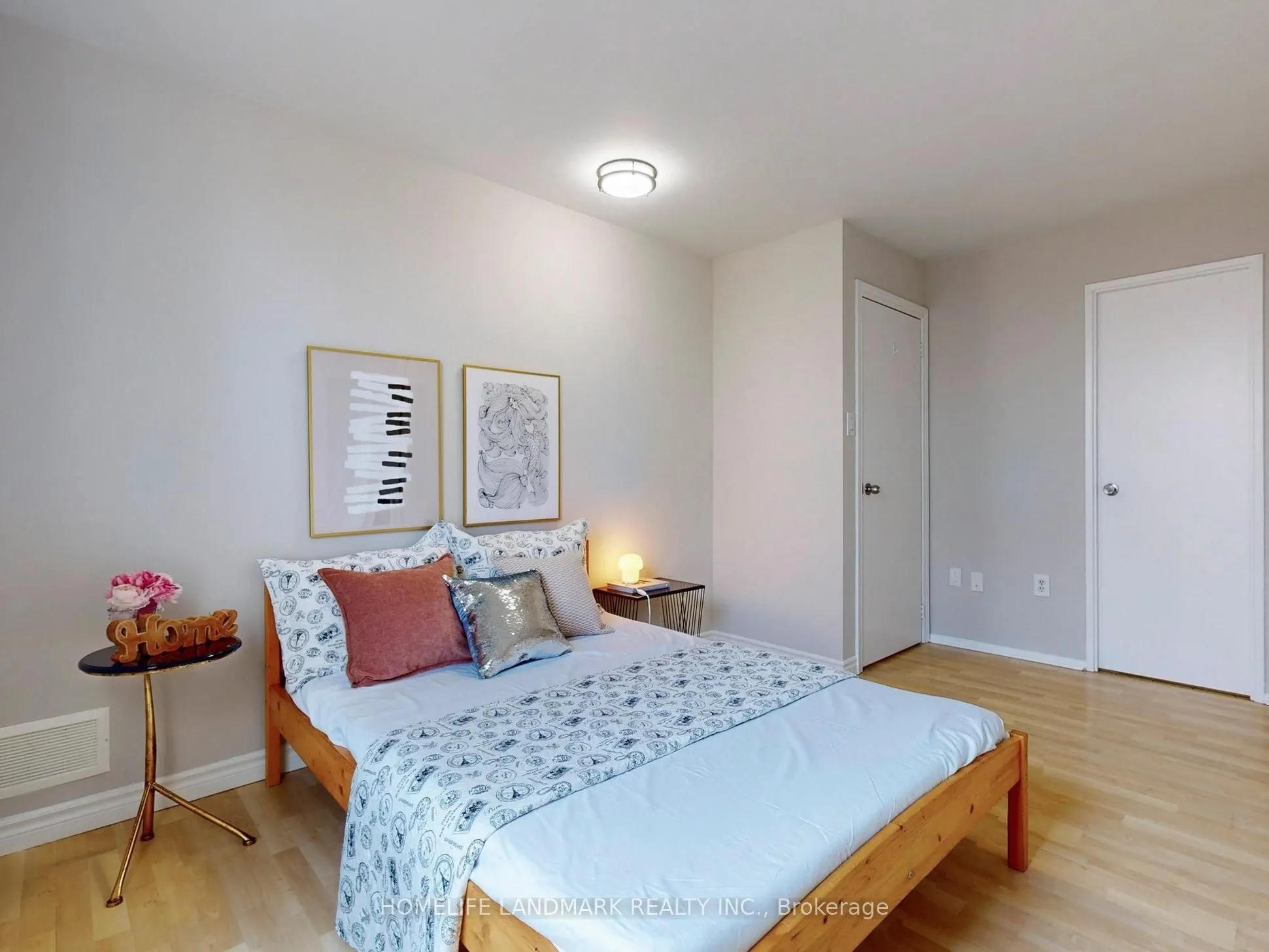 165 Cherokee Boulevard, #290